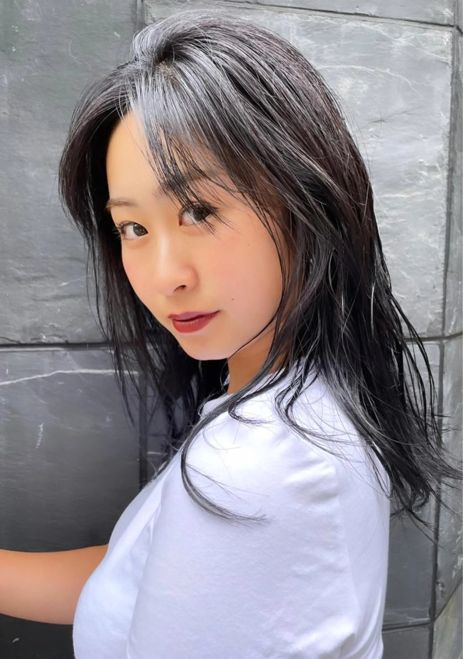 セミロング カラー BoomBOX所属・HIBIKI/原宿 ハッシュカット🪄のヘアスタイル