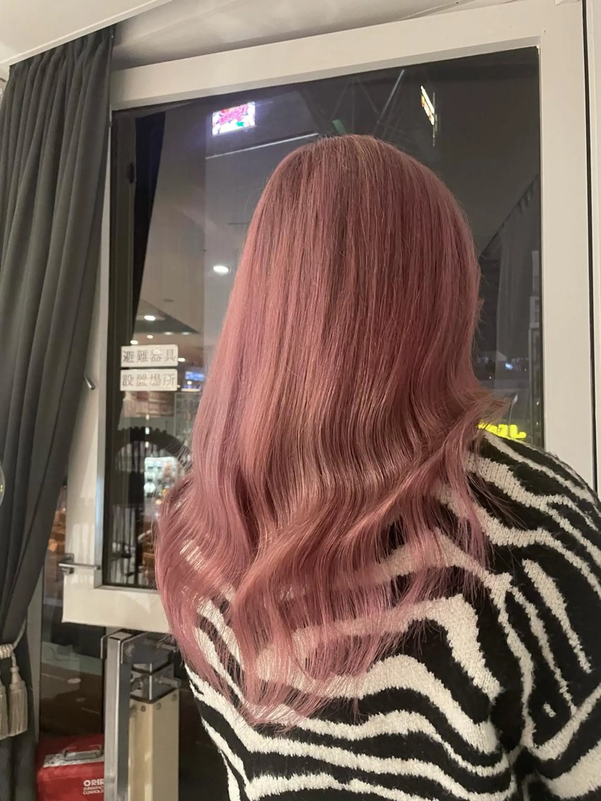 ロング カラー 艶ハイトーン👑♡ NATSUKIのヘアスタイル