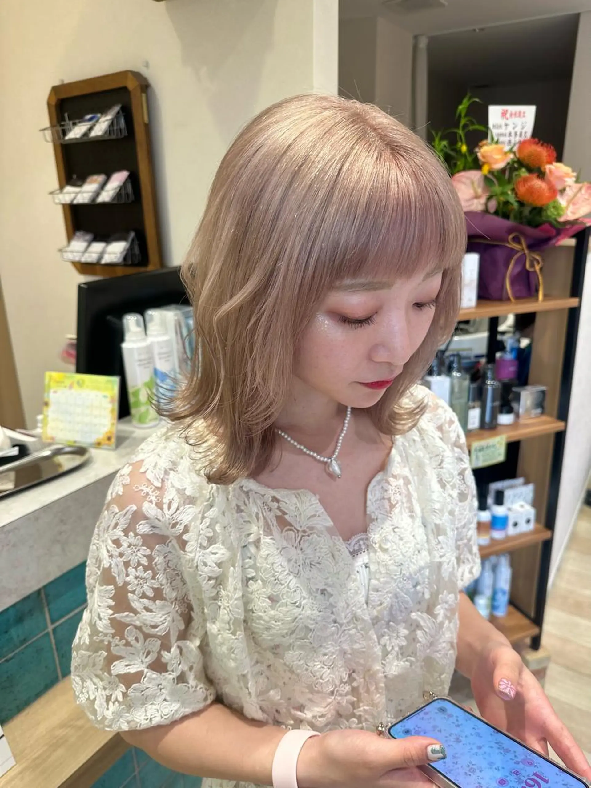 セミロング カラー ベージュカラー ブリーチなしカラー RURI🩵のヘアスタイル