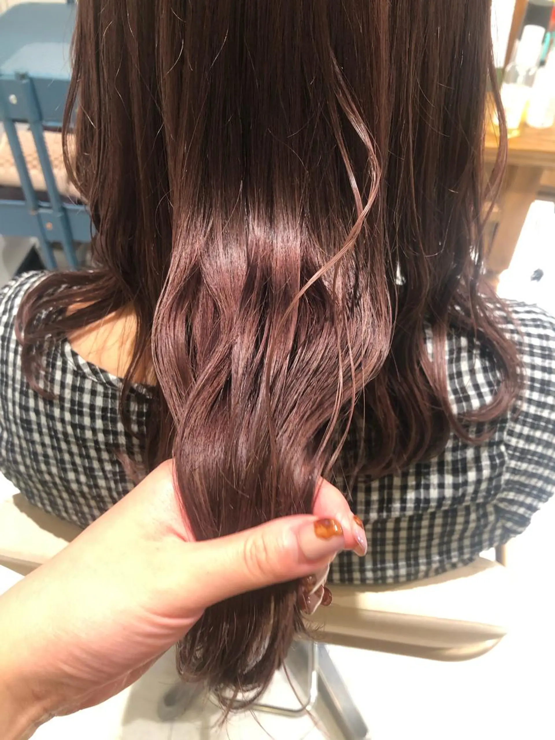 セミロング カラー ブリーチ ブラウンカラー ピンクカラー ピンクブラウン カット ヘアカラー トリートメント レイヤー/お顔まわり 暖色カラー🍑Amiのヘアスタイル