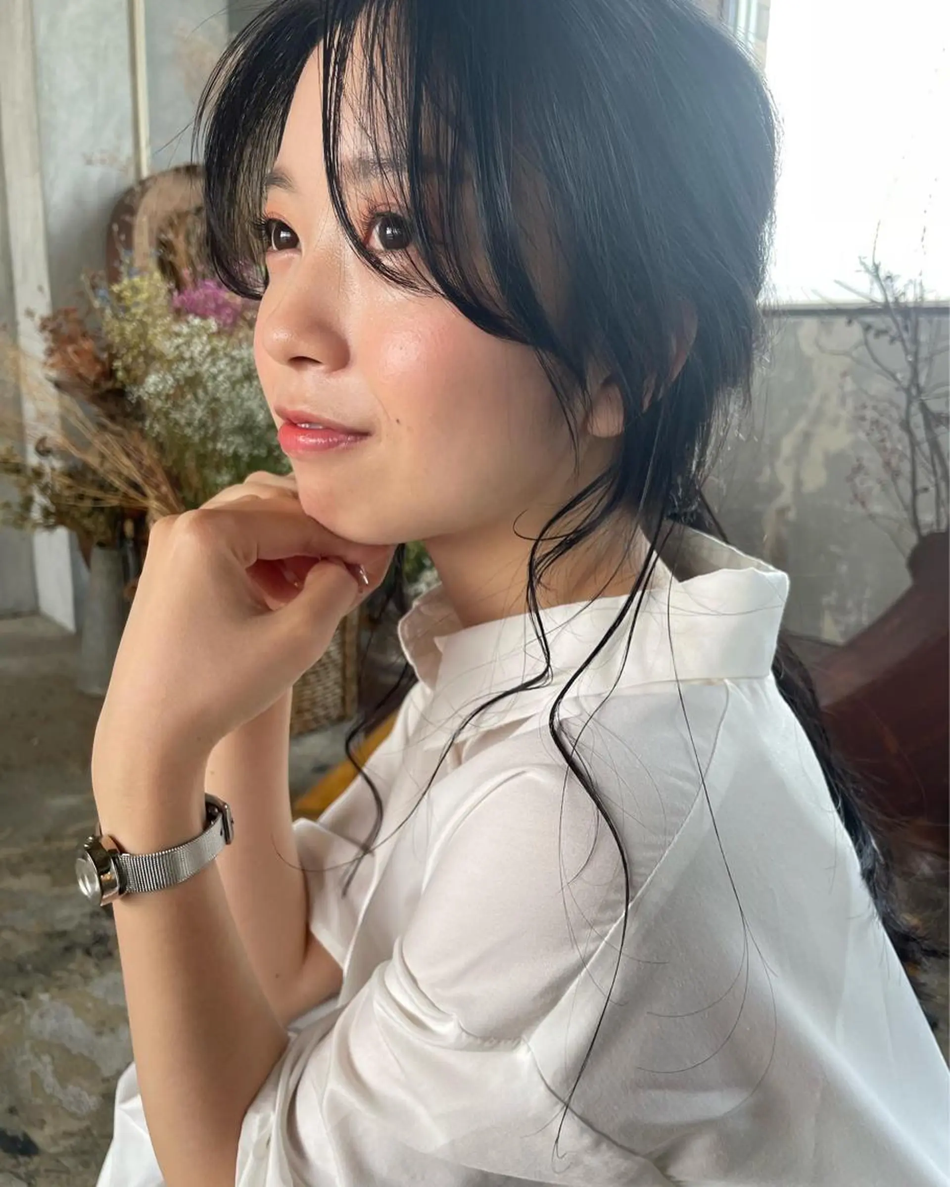 ロング ヘアアレンジ ハイライト ロング おくれ毛 トリートメント 足立 悠輔のヘアスタイル