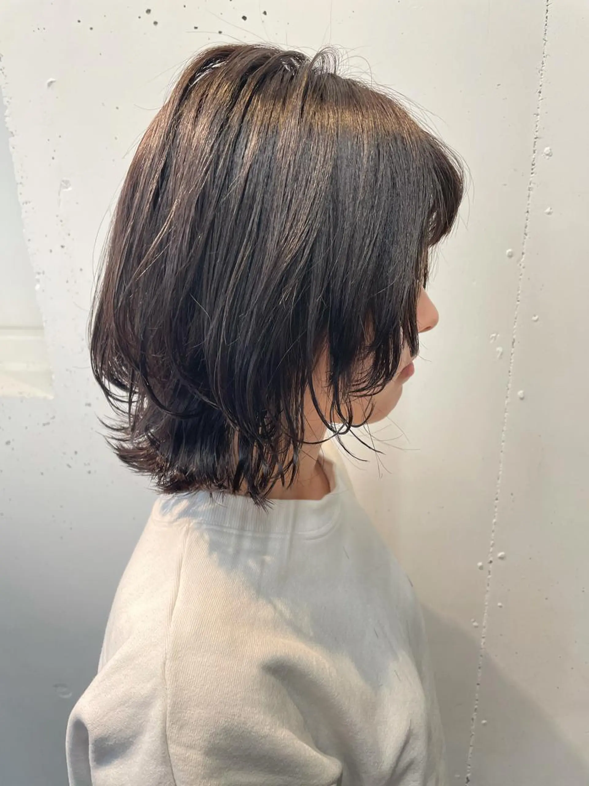 ミディアム くびれヘア 伸ばしかけ ウルフカット カット A/LEE所属・久保田 千尋のヘアスタイル