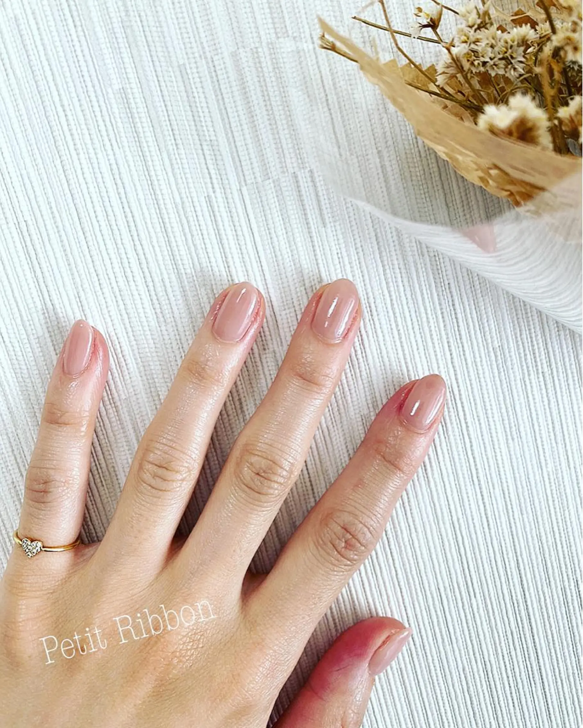 ネイル ネイルPetit Ribbonのネイルデザイン