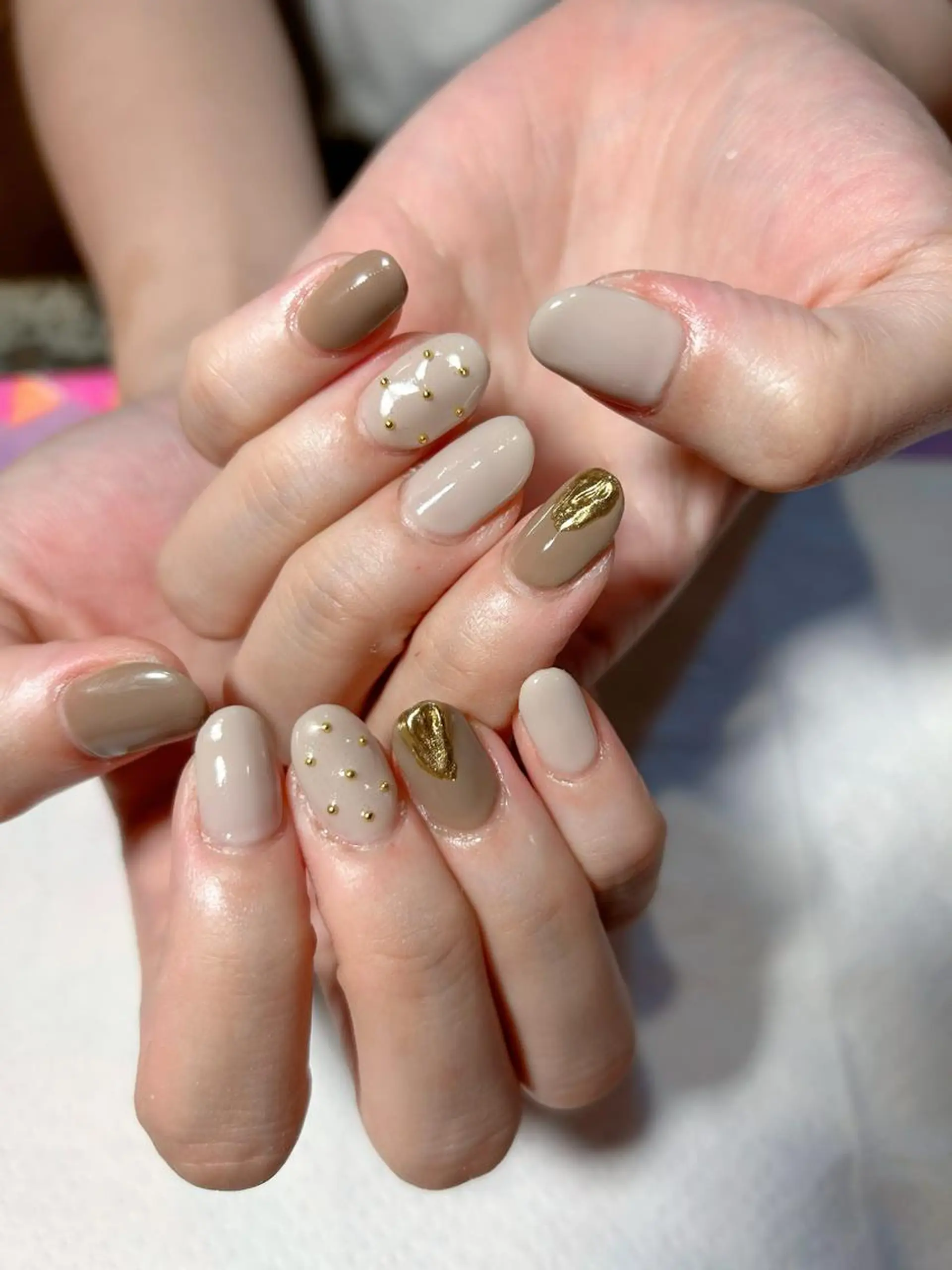 ネイル アートネイル ブラウン クリアネイル ゴールド オフィスネイル ハンドネイル ハンドケア Ainchi nail所属・＊ misa ＊のネイルデザイン