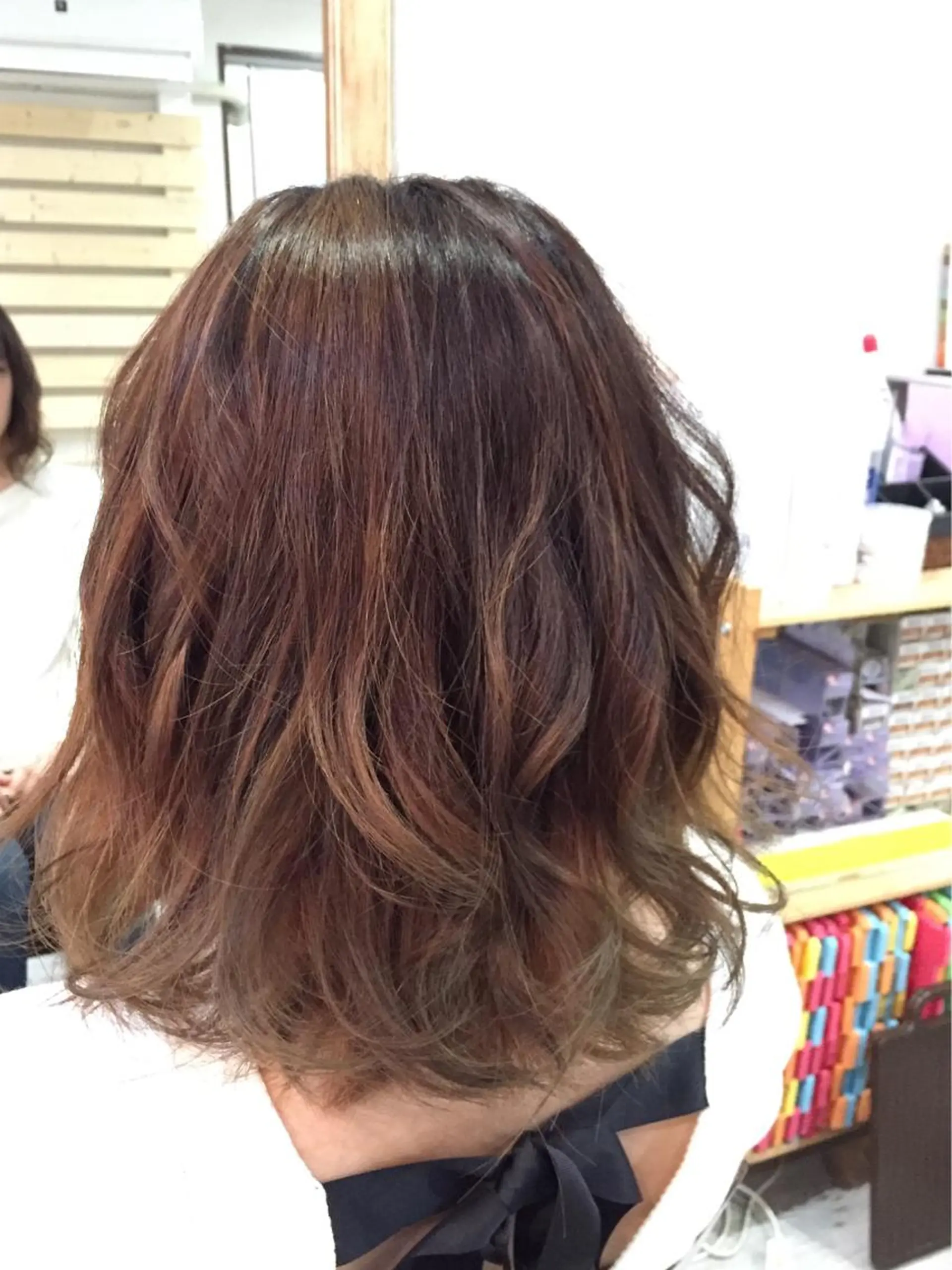 ミディアム カラー ヘアアレンジ アッシュ ブリーチ ヘアセット/卒業式 袴着付け✨清水玲歌のヘアスタイル