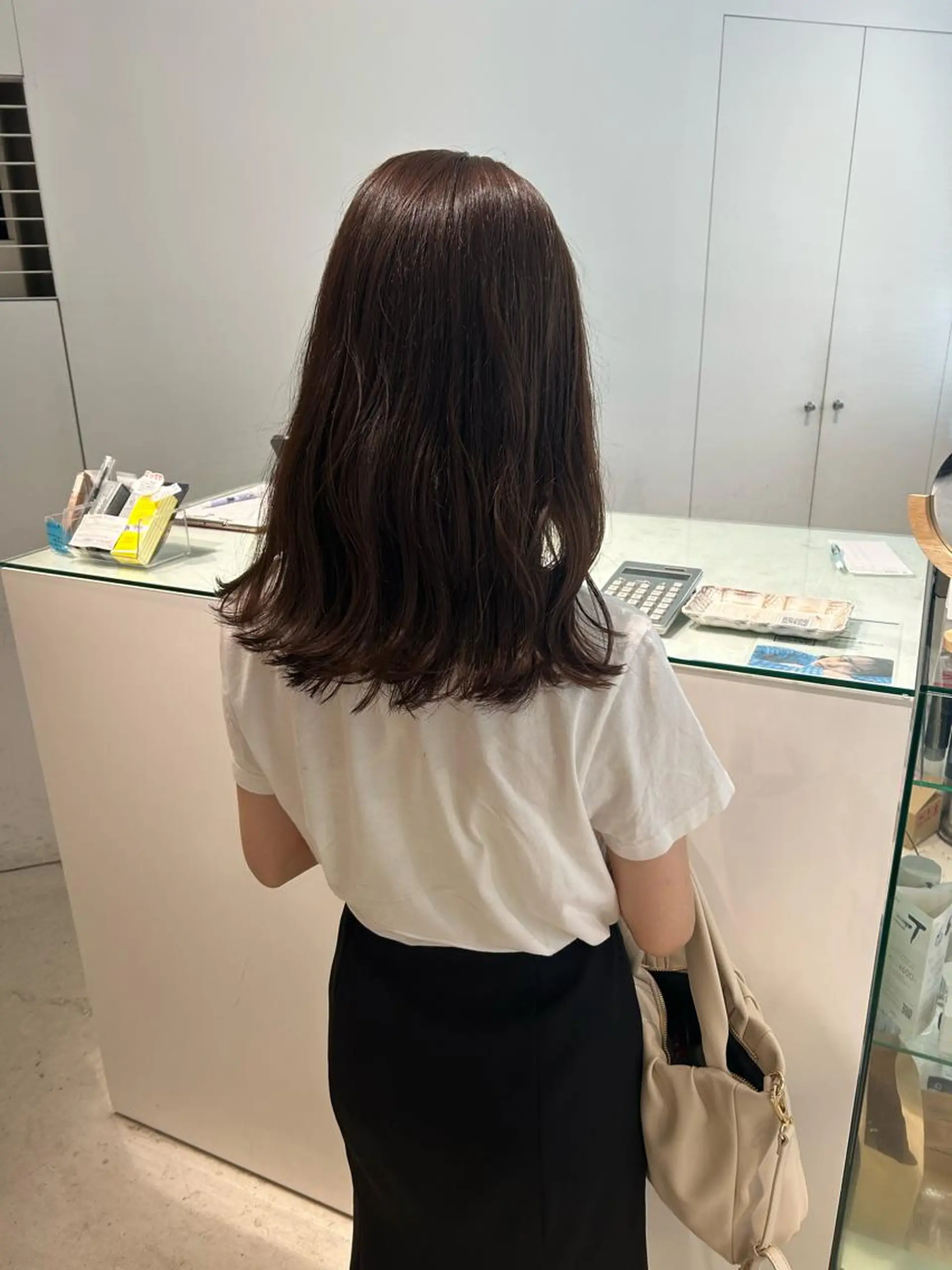 ミディアム カラー ベージュカラー カット ヘアカラー 透明感カラー🫧 nanohaのヘアスタイル