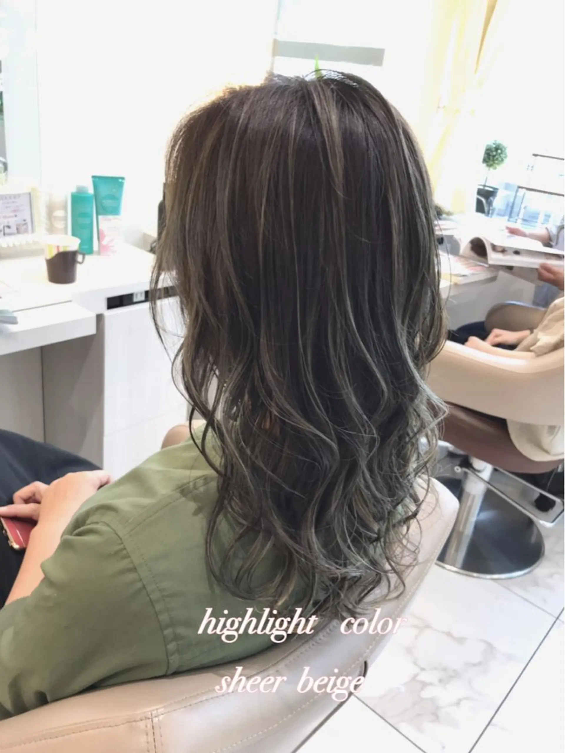 ミディアム カラー ベージュカラー ハイライトカラー ハイライト カット ヘアカラー 山崎俊輔/髪質改善 /バレイヤージュのヘアスタイル