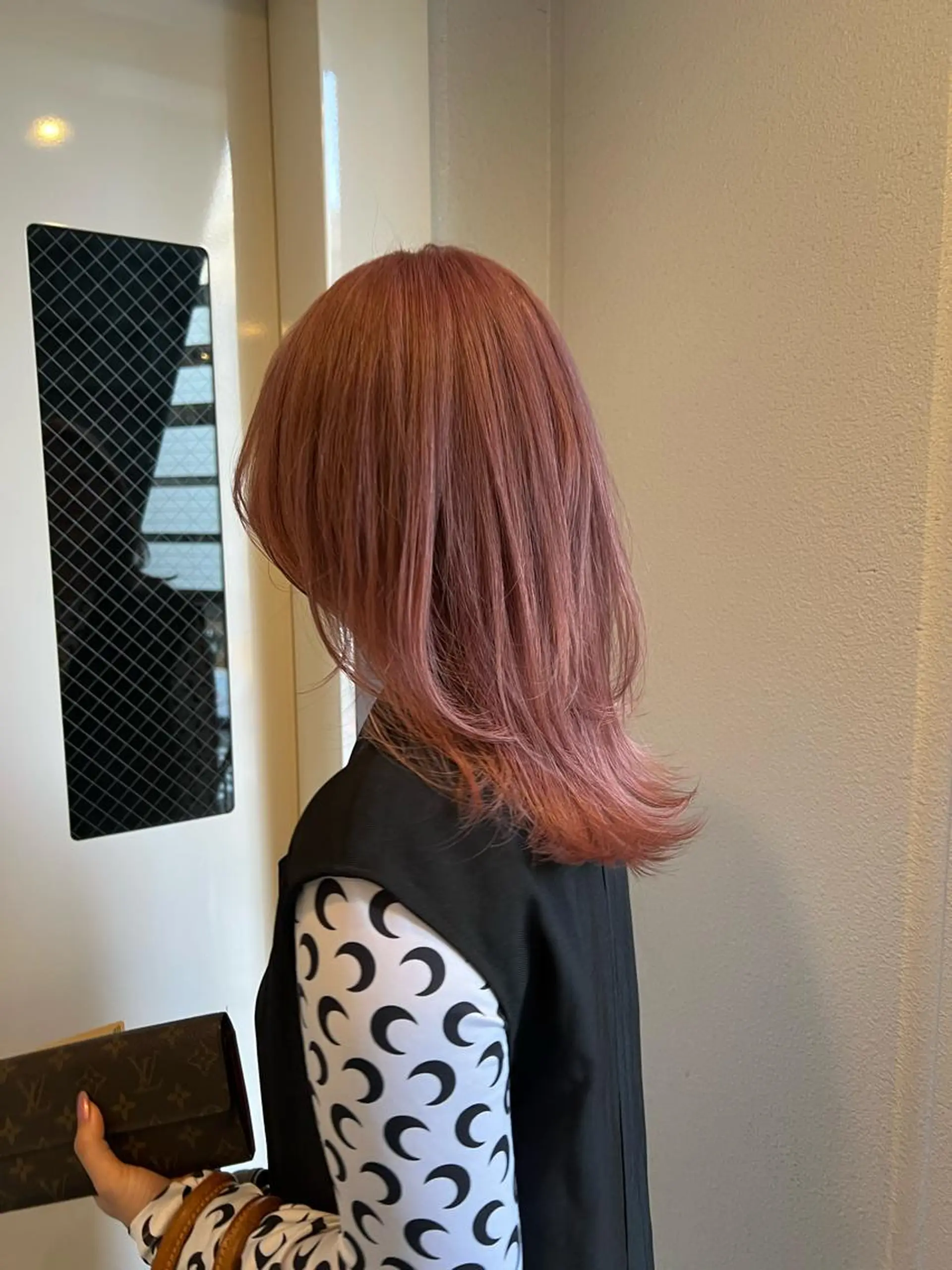 ミディアム カラー ヘアカラー トリートメント ハイトーン&髪質改善 ＆韓国エクステ🤎のヘアスタイル