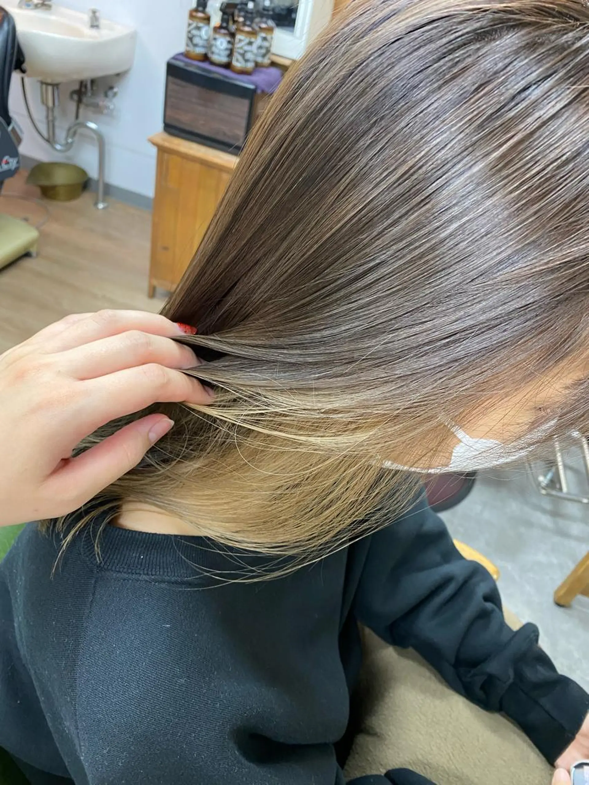 ロング 永沼 真依のヘアスタイル