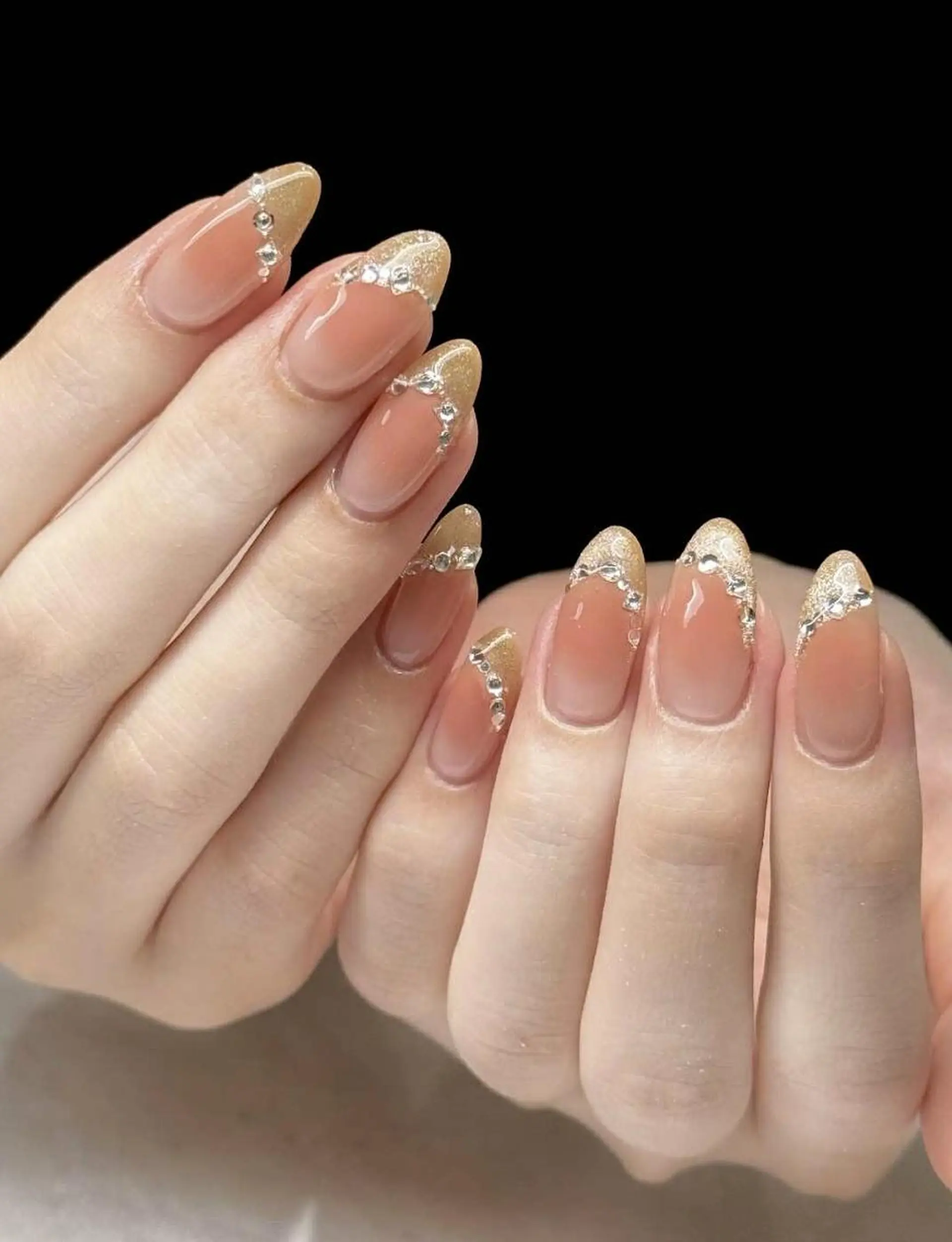 ネイル アートネイル チークネイル 韓国ネイル マグネットネイル ニュアンスネイル ハンドネイル NAILS168 チップ長さ出し専門店のネイルデザイン