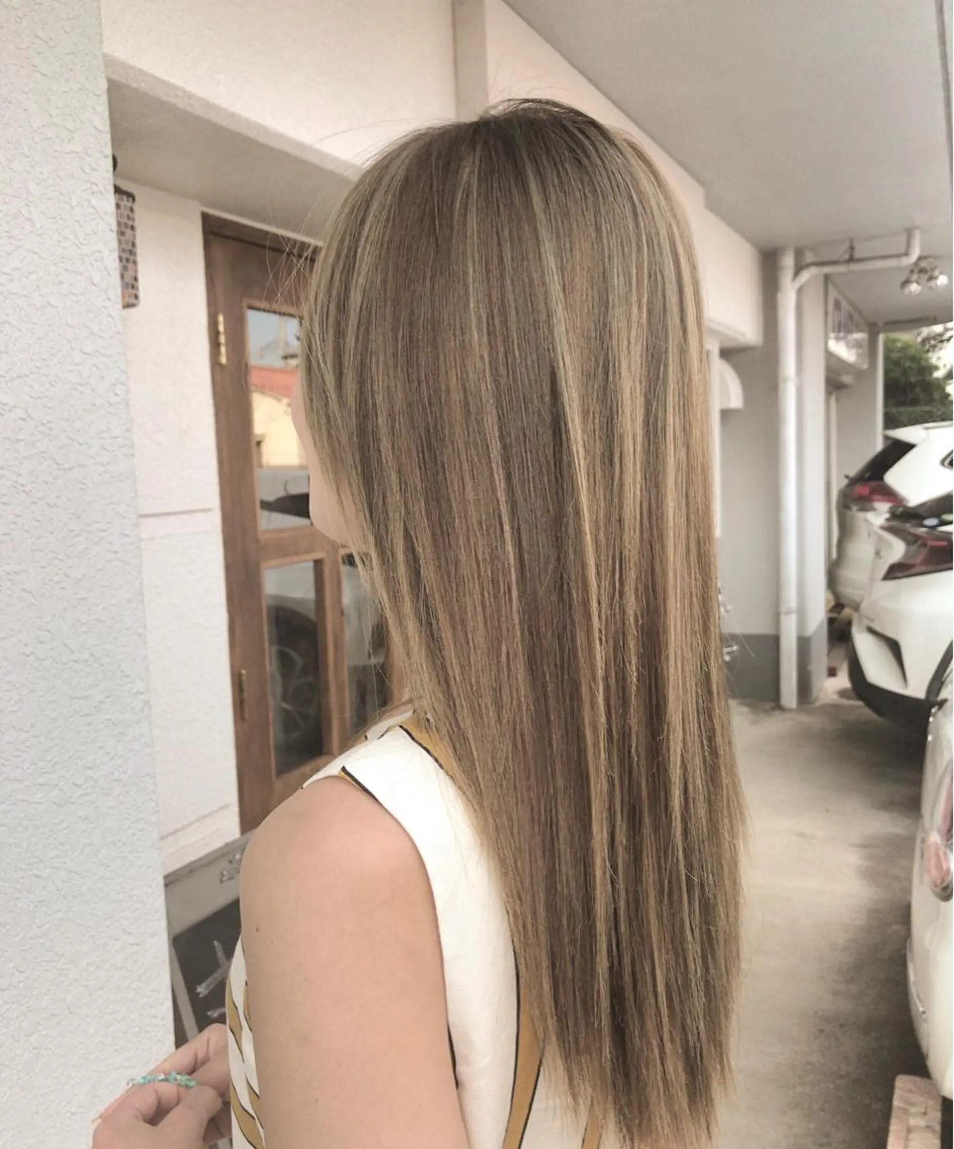 ロング カラー レイヤーカット匠 イソザキノリユキのヘアスタイル