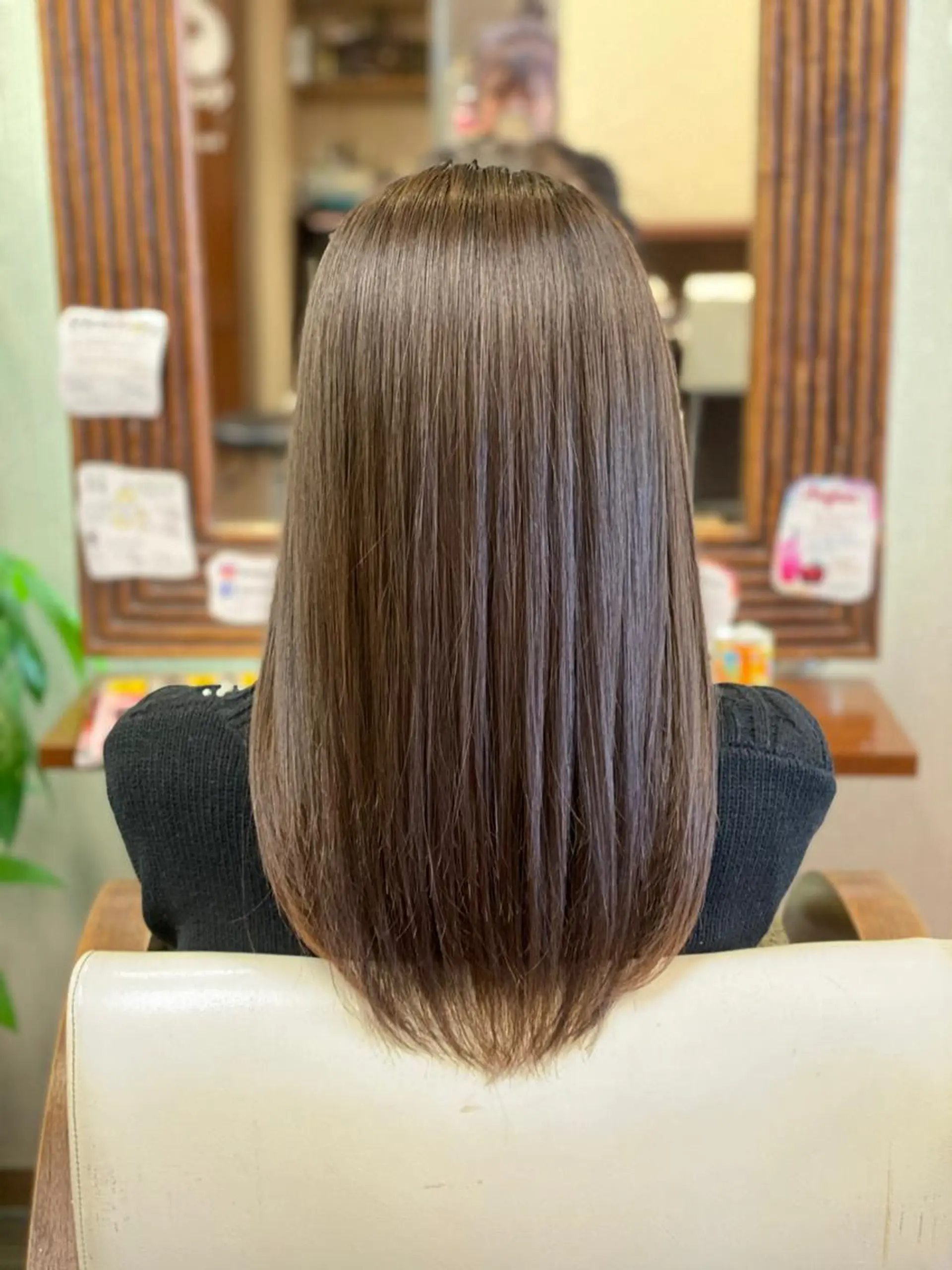 セミロング ヘアアレンジ カット 縮毛矯正 トリートメント 加藤 瑠美のヘアスタイル