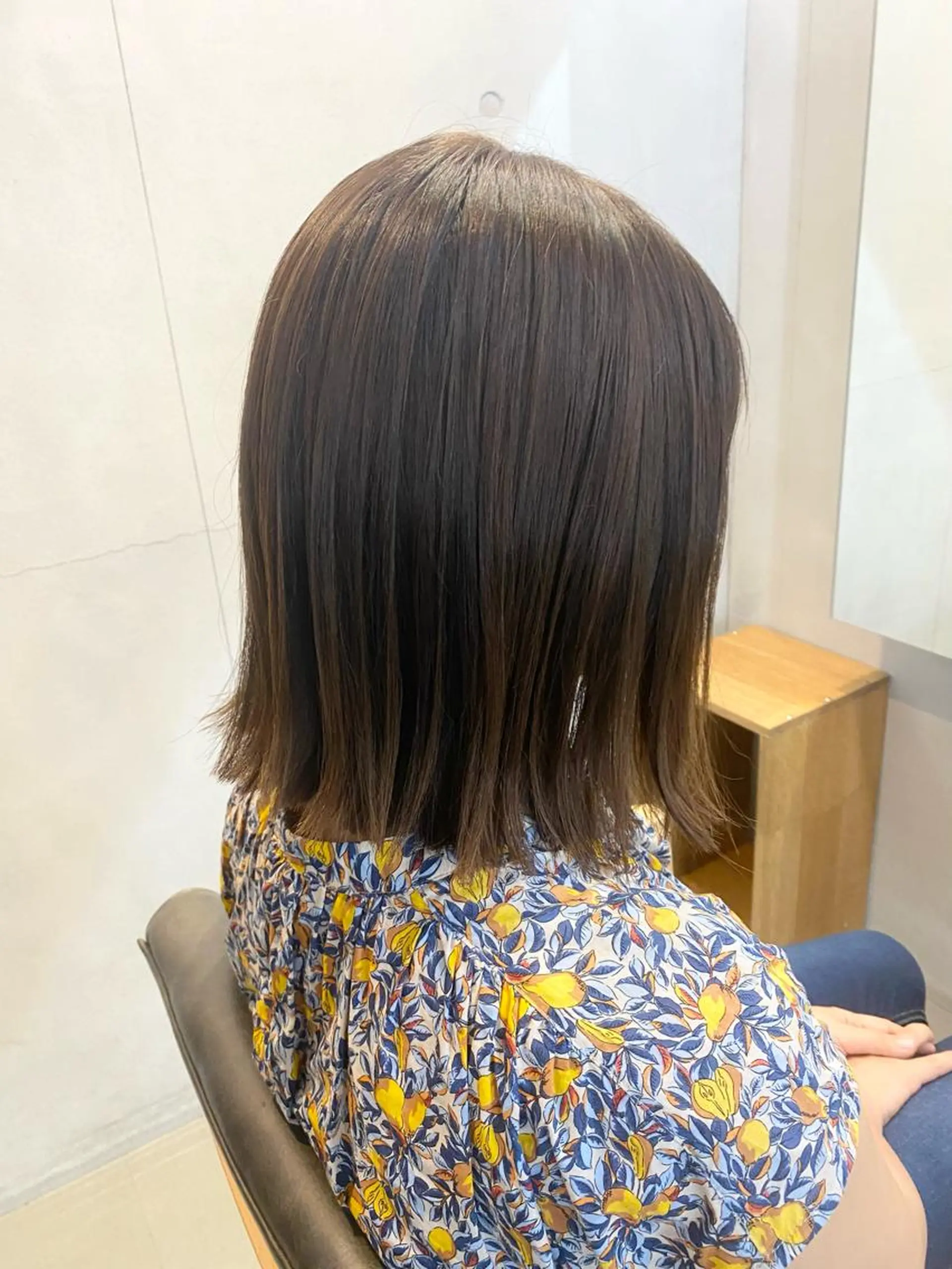 ショート カラー ボブ conne& ririのヘアスタイル