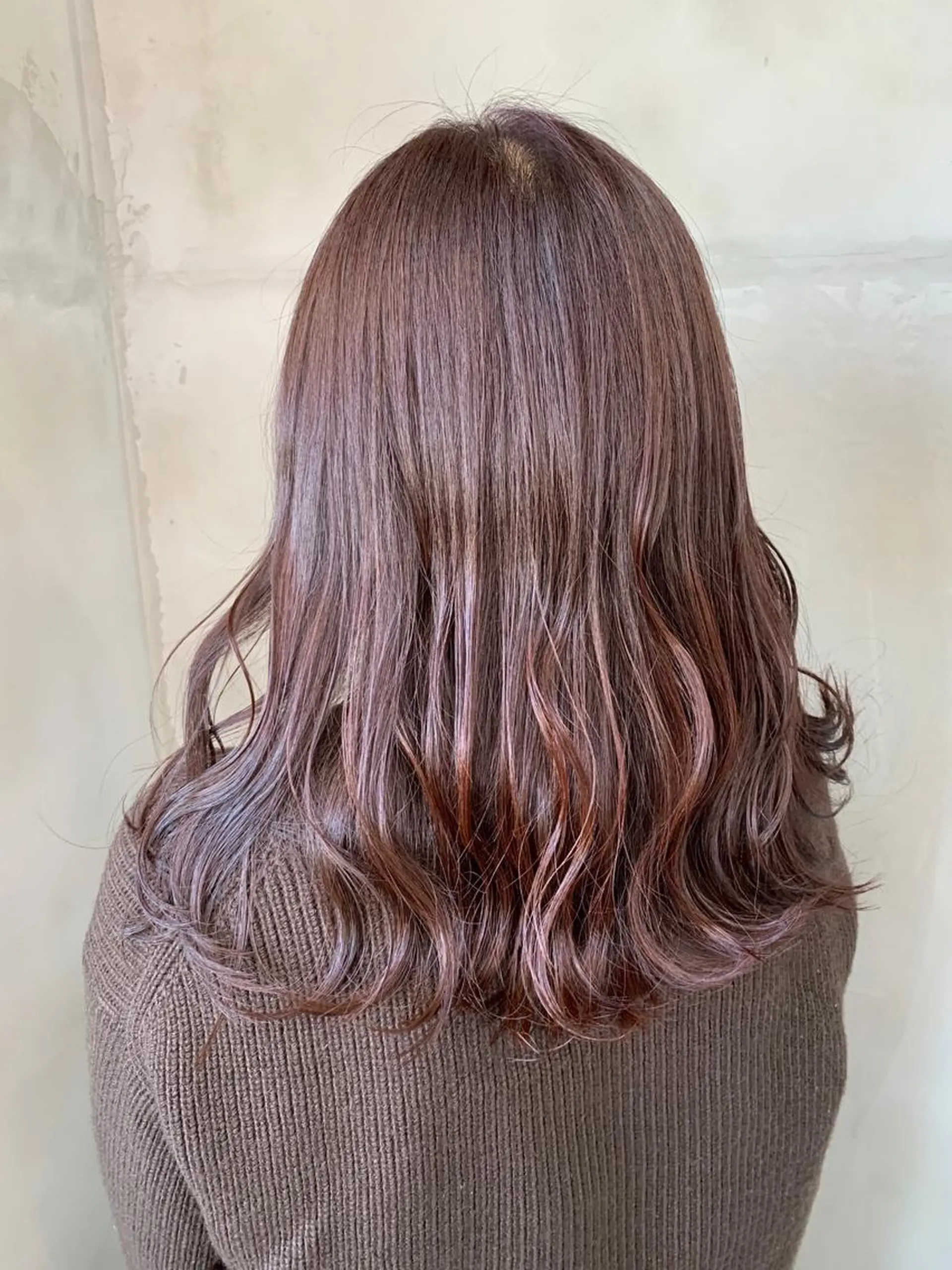 セミロング カラー アッシュ バレイヤージュ ベージュカラー ブロンド ブルーカラー ヘアカラー レイヤーカット/ 艶カラー/RYOMAのヘアスタイル