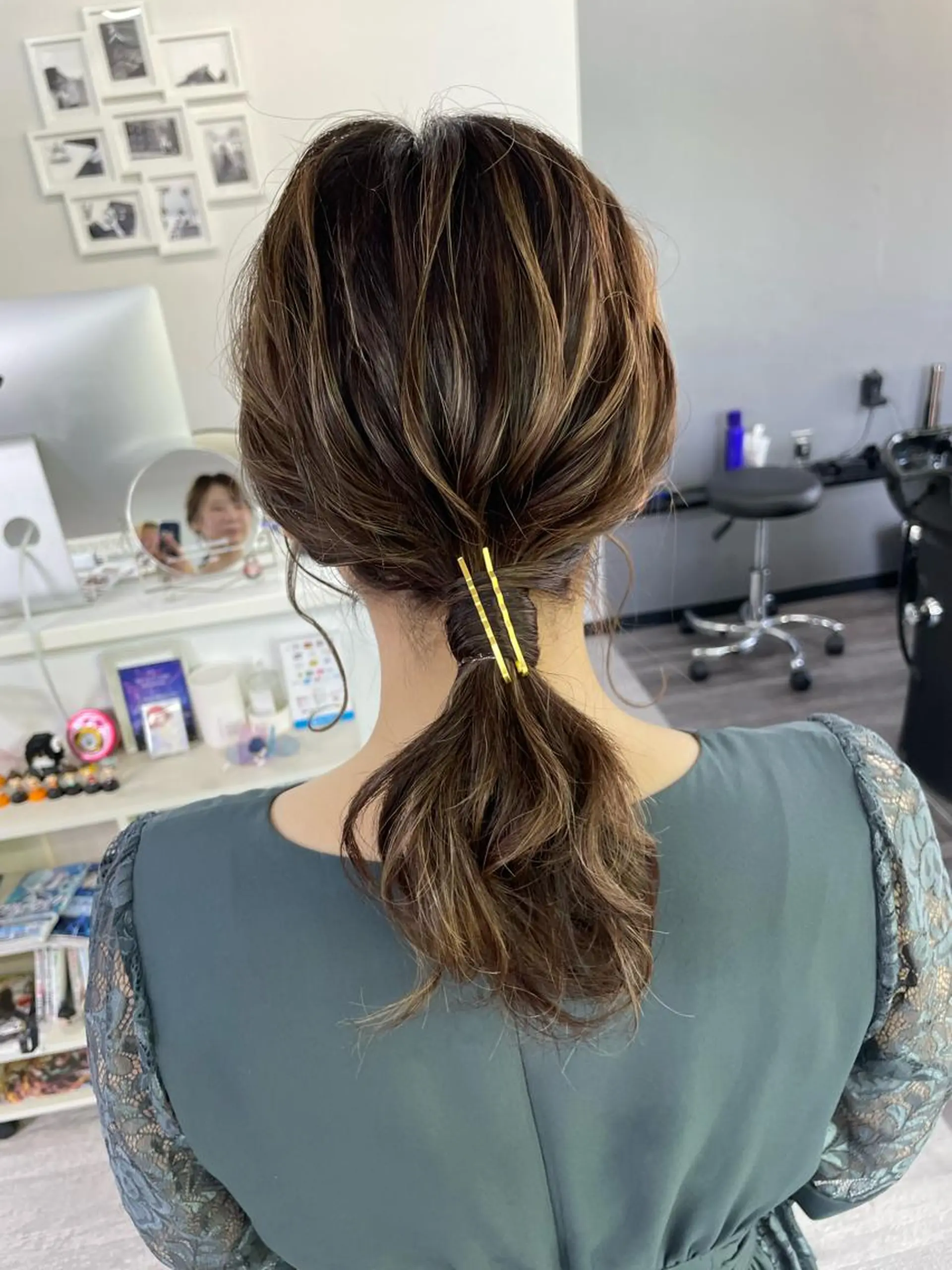 ヘアアレンジ ポニーテール オノ アカネのヘアスタイル