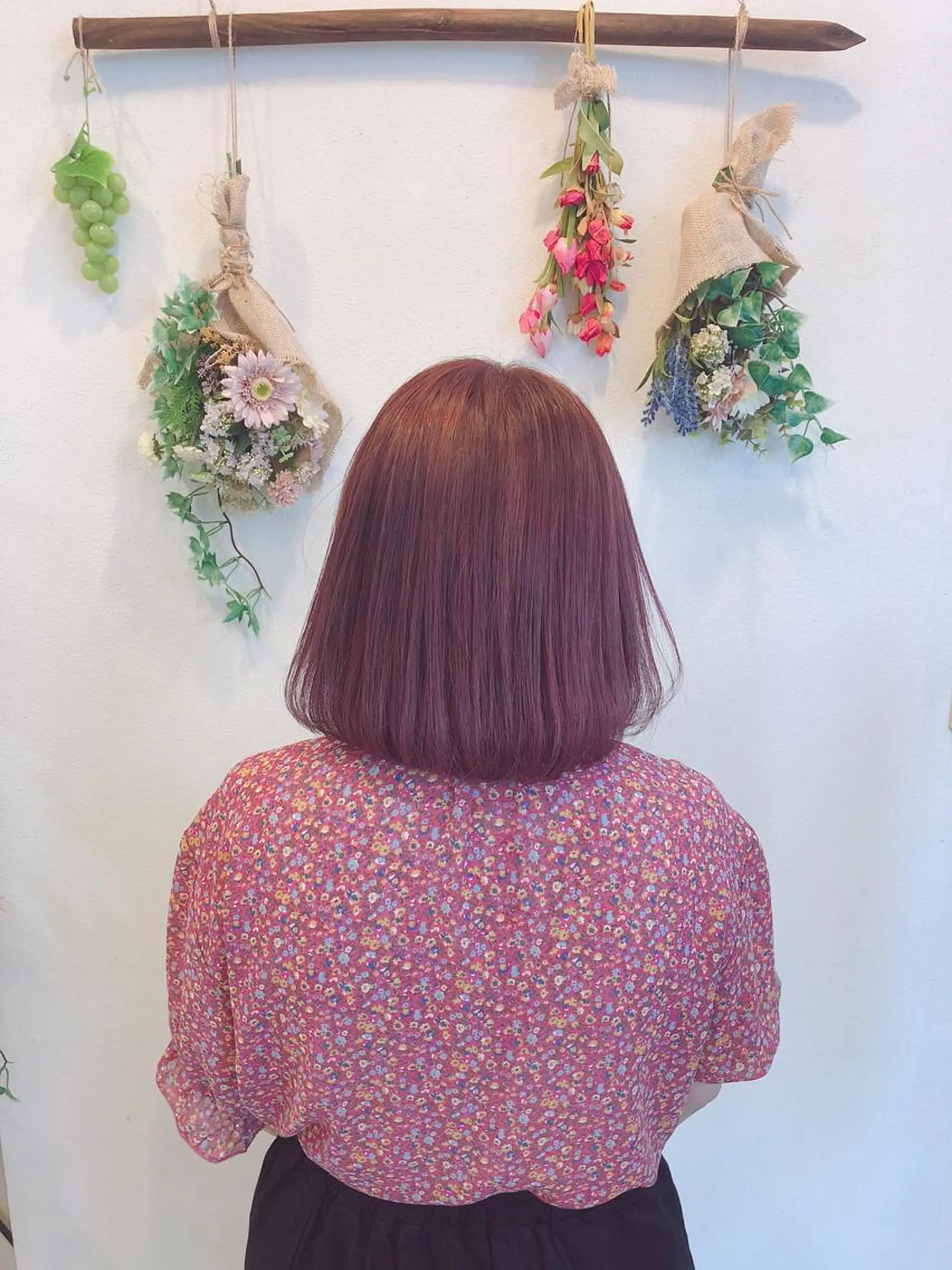 ミディアム カラー 西 めぐみのヘアスタイル