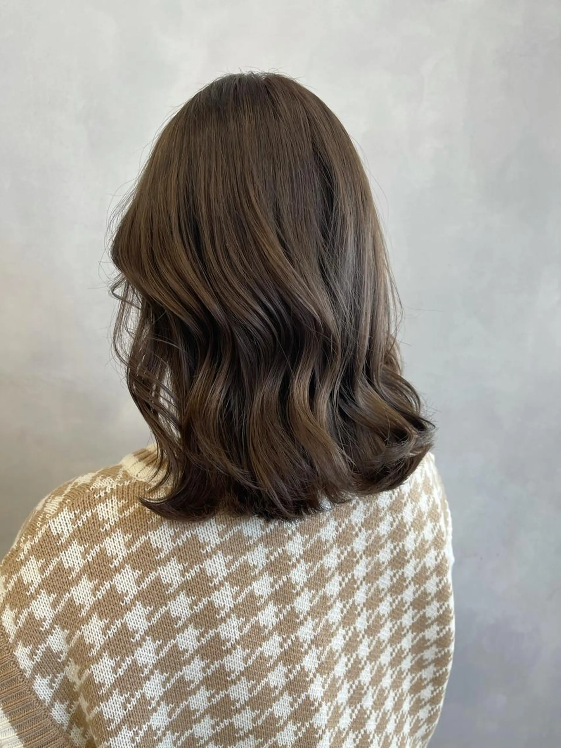 ミディアム カット ヘアカラー トリートメント 🦋レイヤーカット ミドリカワ🦋のヘアスタイル