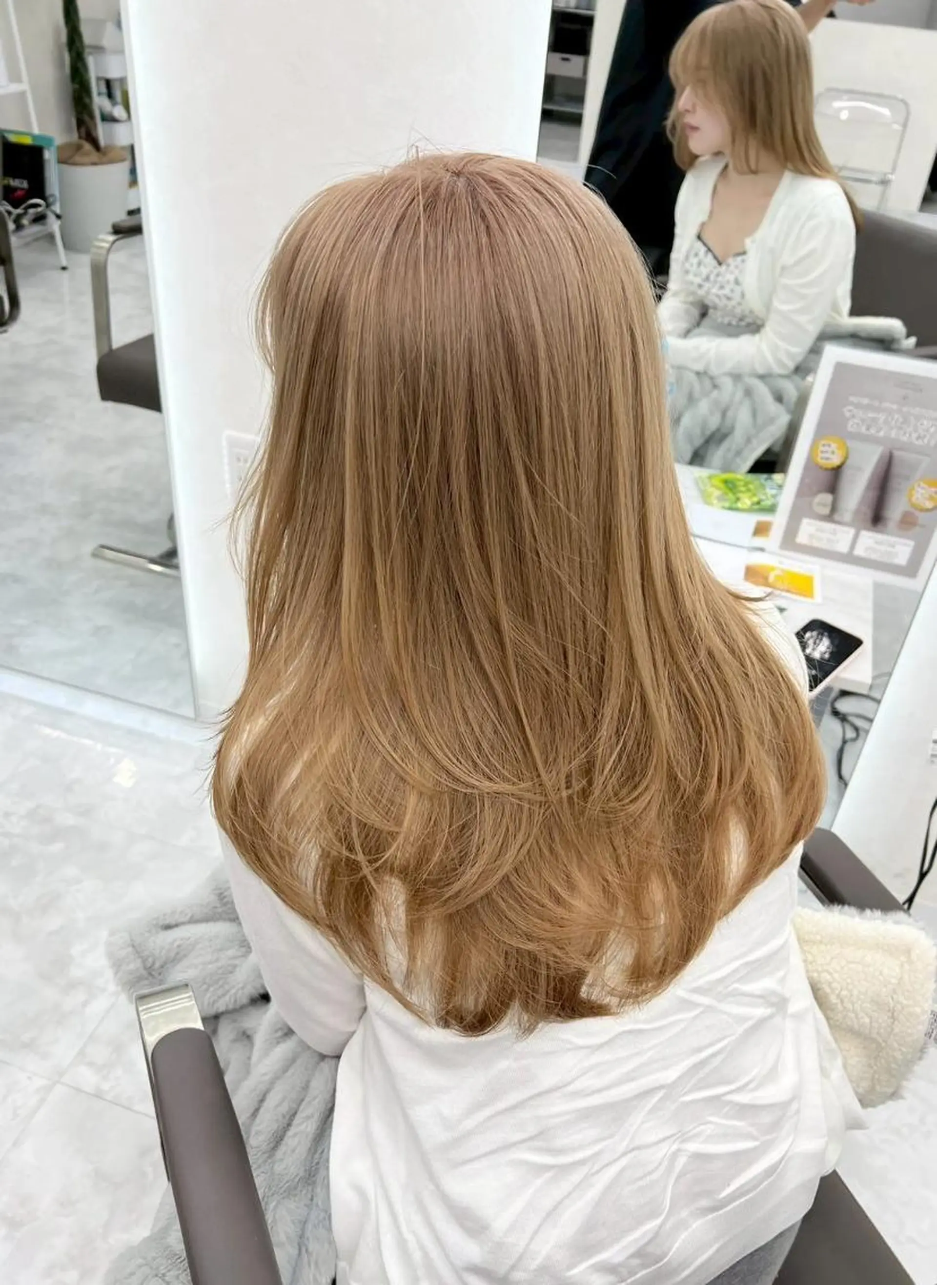 ロング カラー アディクシーカラー アッシュ バレイヤージュ ベージュカラー ブルーカラー 髪質改善ストレート髪 質改善カラー特化中崎のヘアスタイル