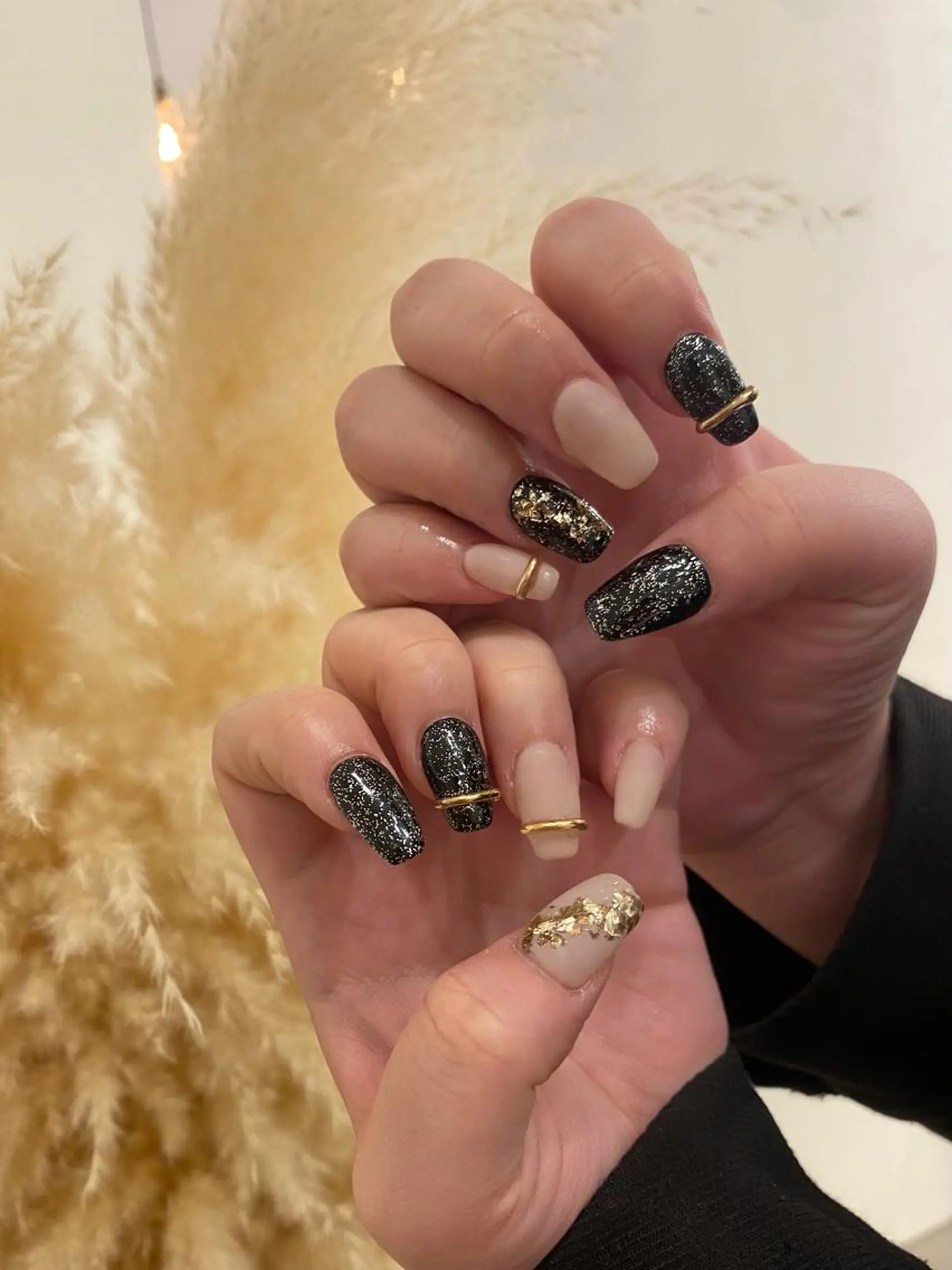 ネイル 成人式 ネイル&アイ　QUEEN&CRIMSON所属・眉WAX/ピーリング ホワイトニングの眉毛・アイブロウイメージ