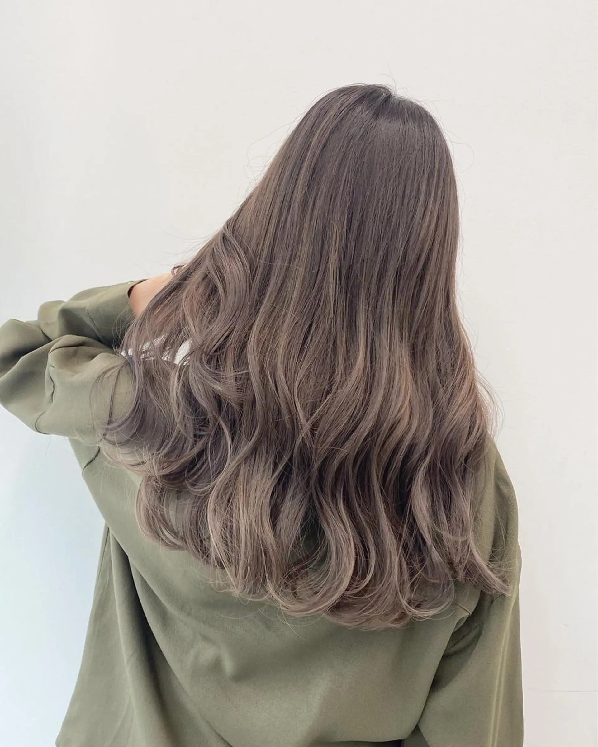 ミディアム カラー ヘアアレンジ 【公式】amble luxe池袋東口🩷のヘアスタイル