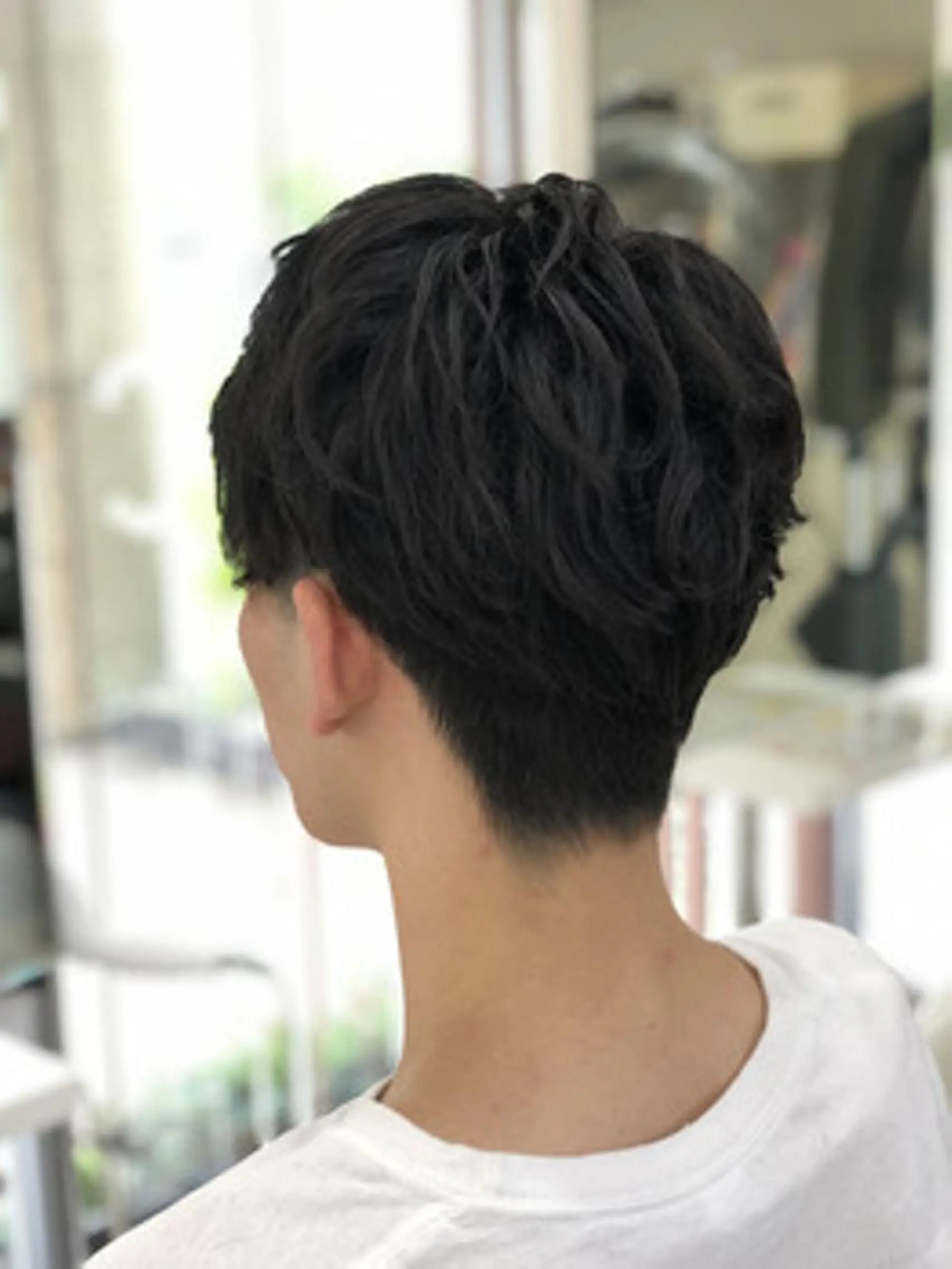 ショート メンズ 生駒市デザインカラー /浜中美奈のヘアスタイル