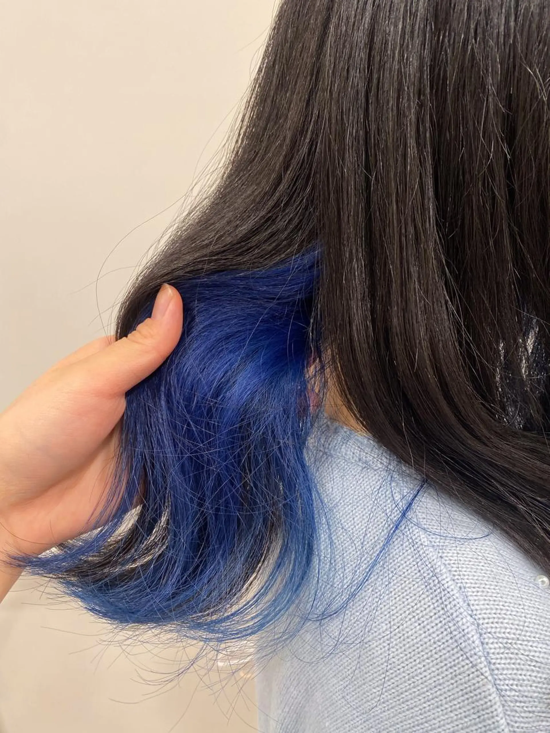 ミディアム カラー ブルーカラー 髪質改善⭐️⭐️⭐️ コワフェルドエクセルのヘアスタイル