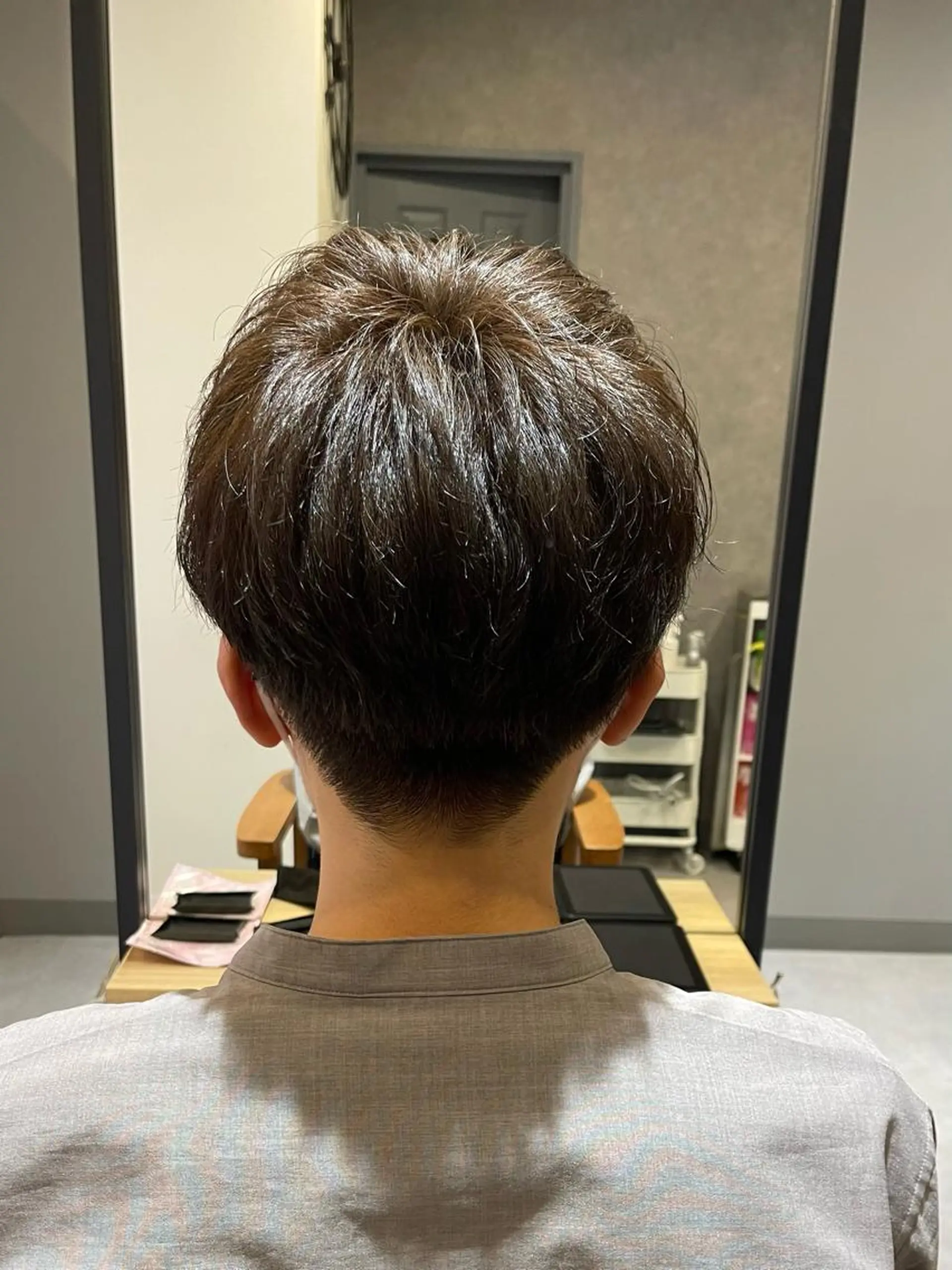 ショート カラー メンズ ショートとレイヤーが 好きな人|三浦翔のヘアスタイル