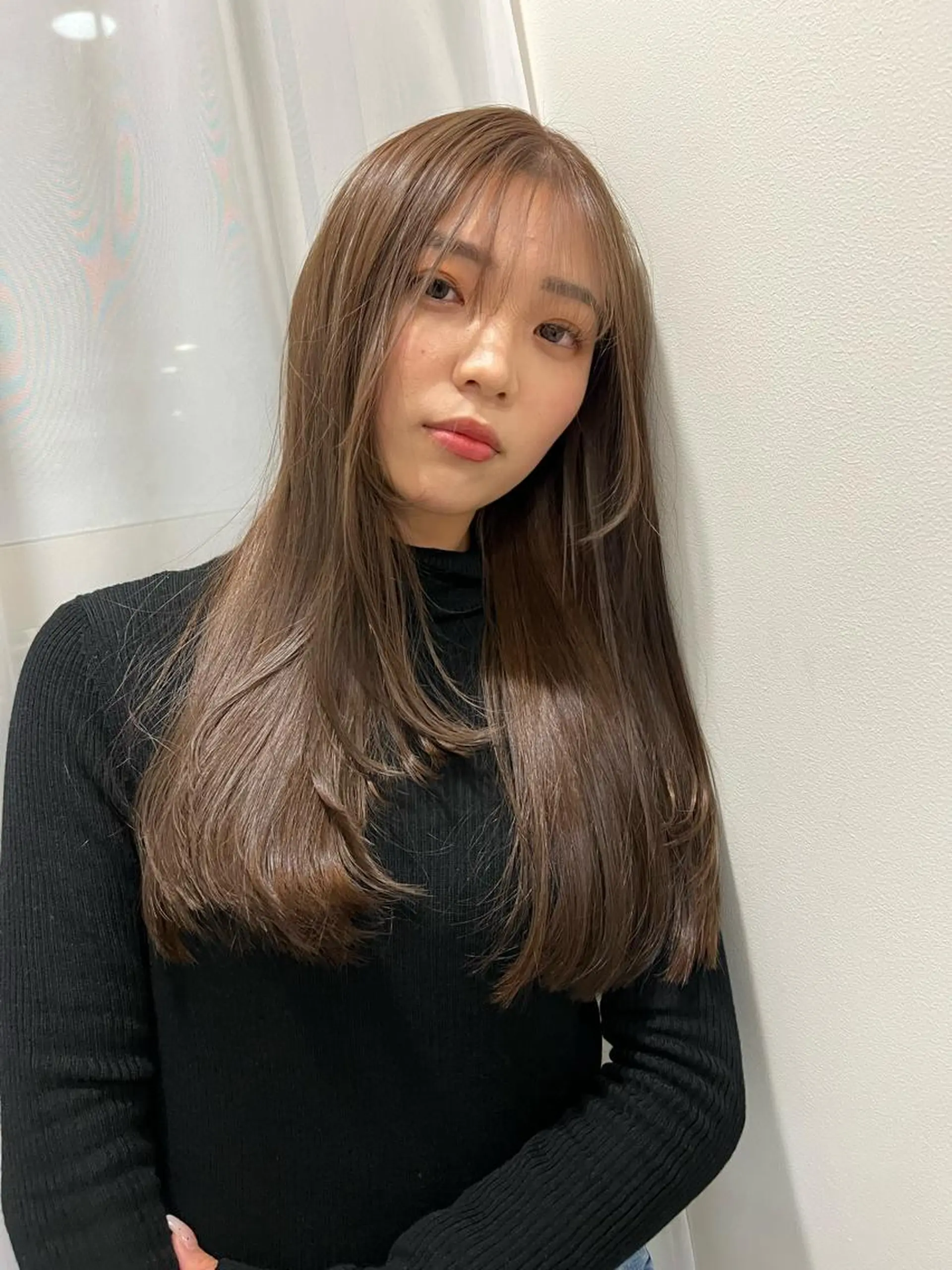 セミロング カット ヘアカラー トリートメント ioe 岡本のヘアスタイル