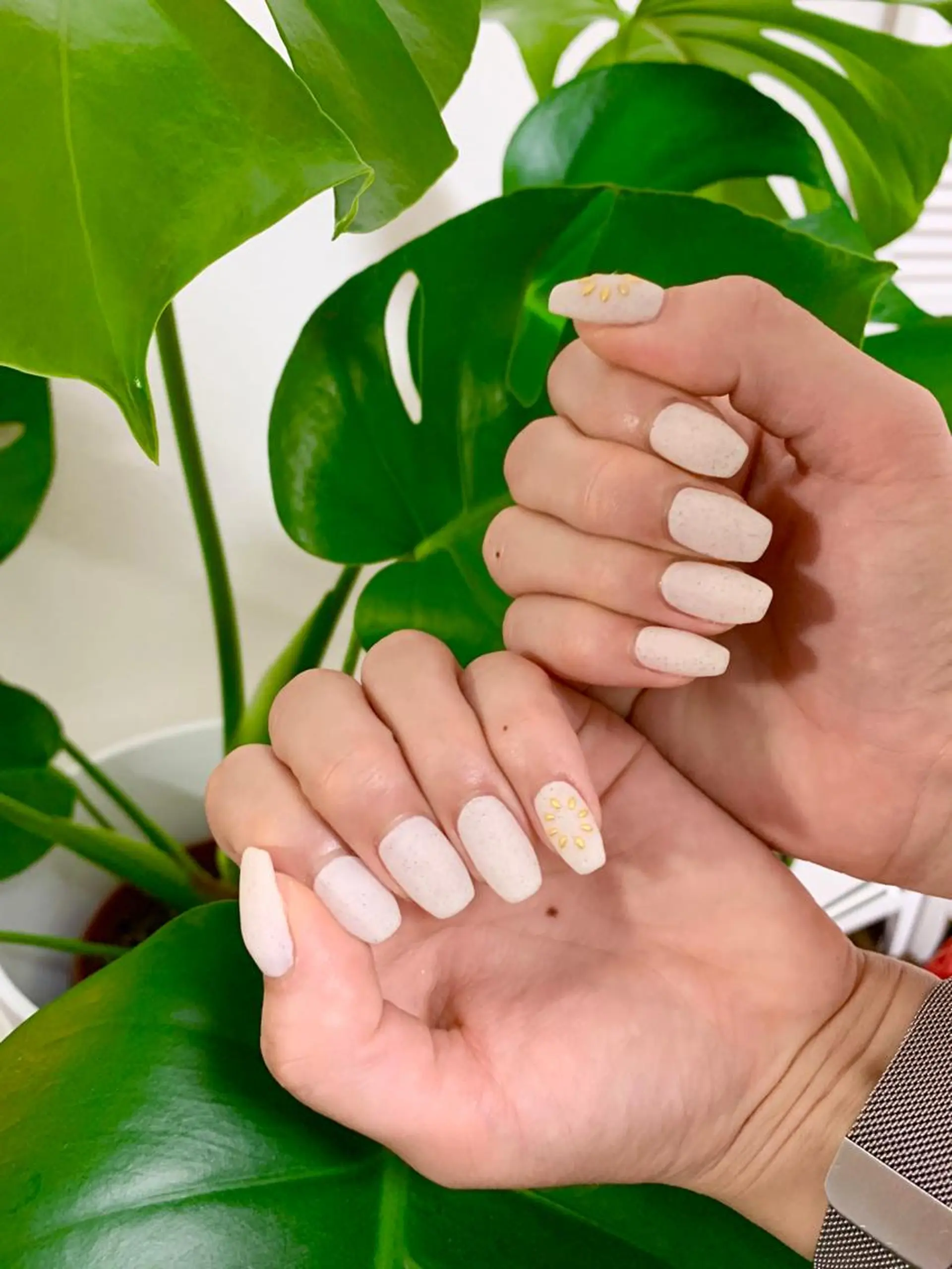 ネイル ハンドネイル 手塚 里奈のネイルデザイン