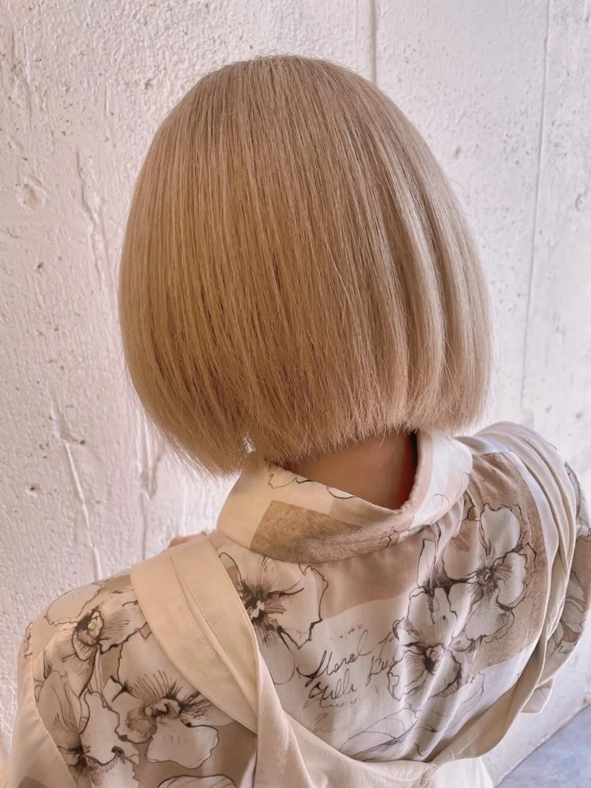 ショート カラー 小村 敏司のヘアスタイル