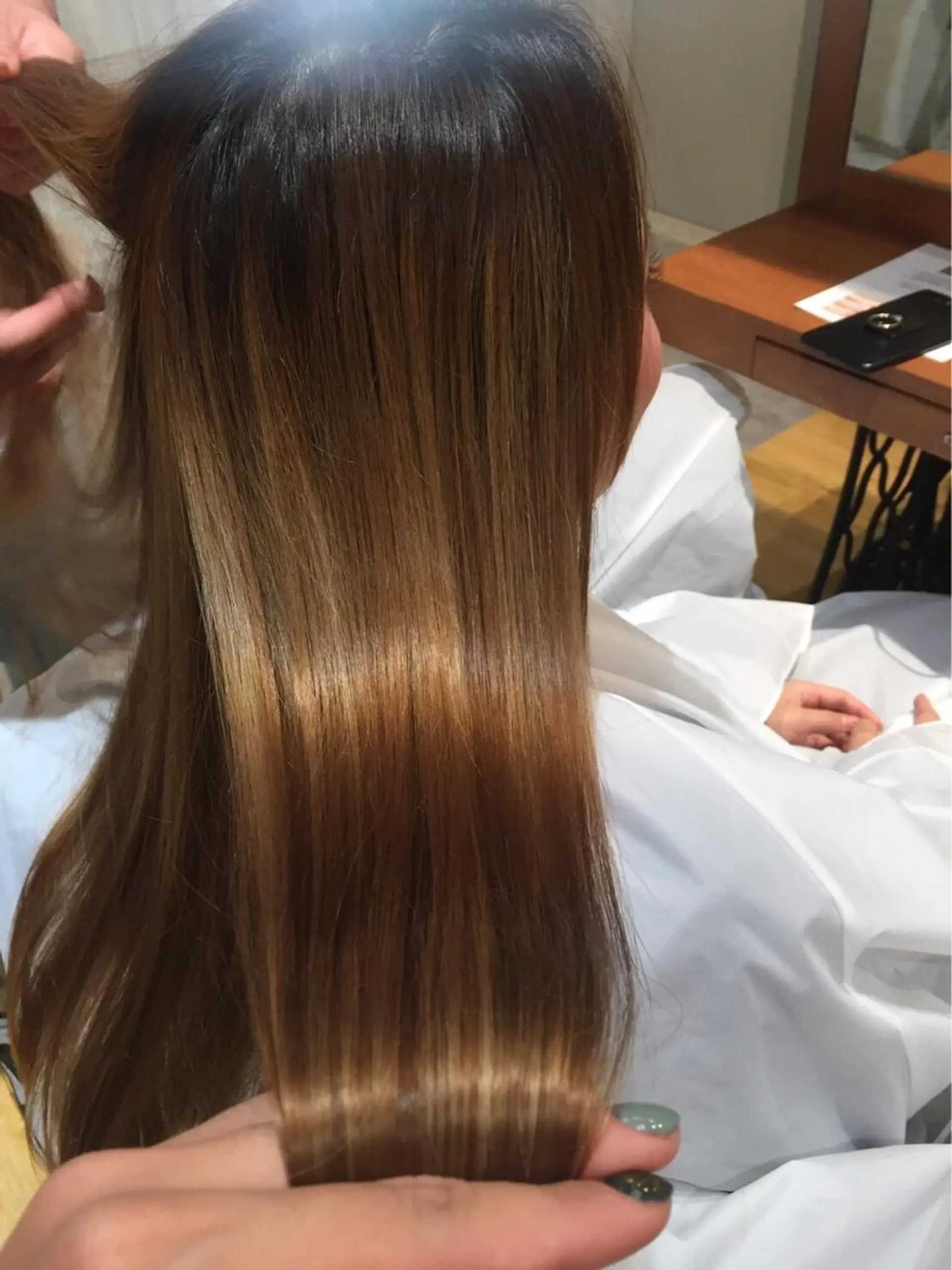 ロング カラー パーマ ヘアアレンジ メンズ キッズ ネイル マツエク・マツパ アティリー 西梅田のヘアスタイル