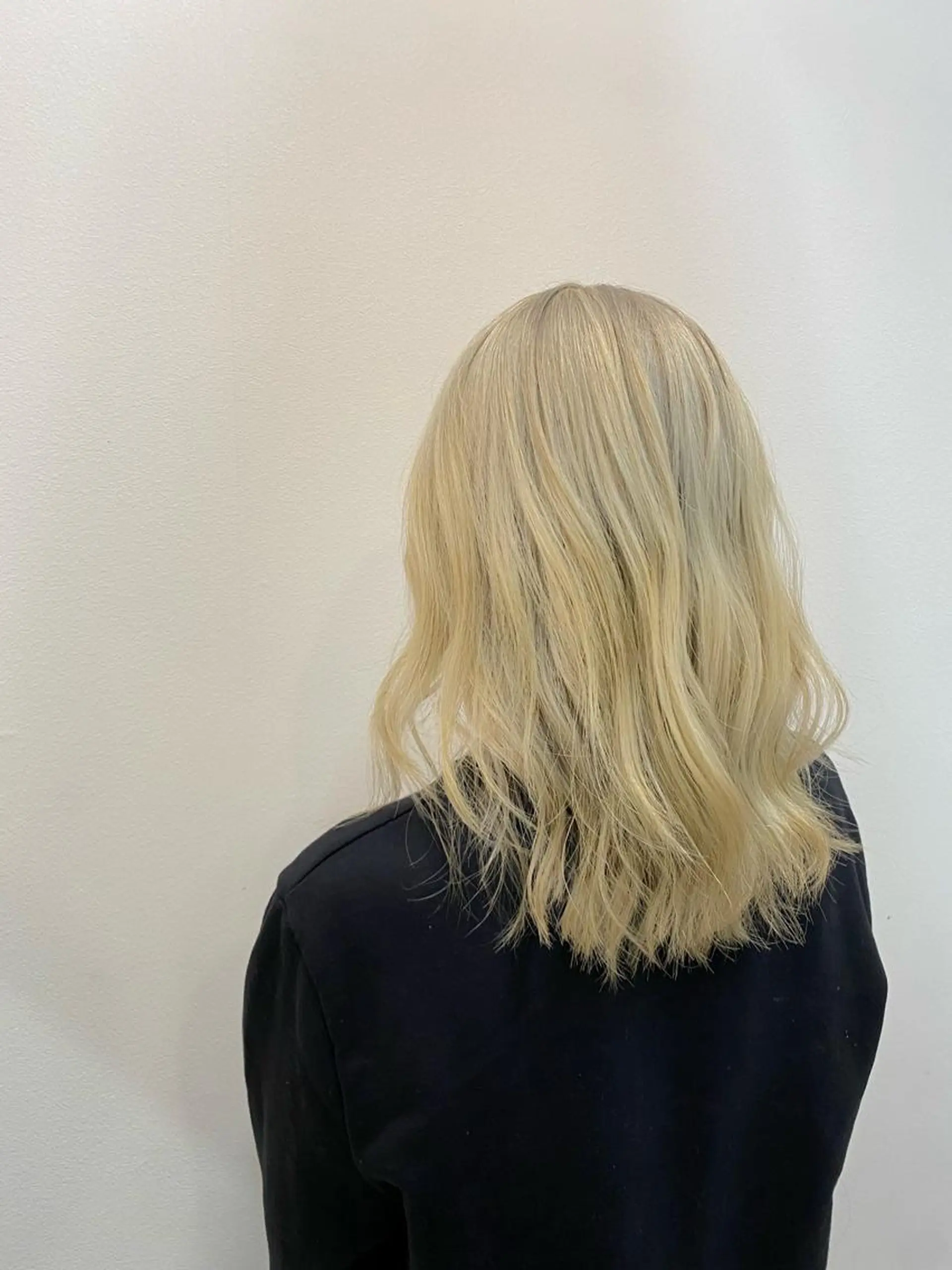 セミロング カラー カット ヘアカラー ハイトーン/ボブ/ レイヤー💫カイセイのヘアスタイル