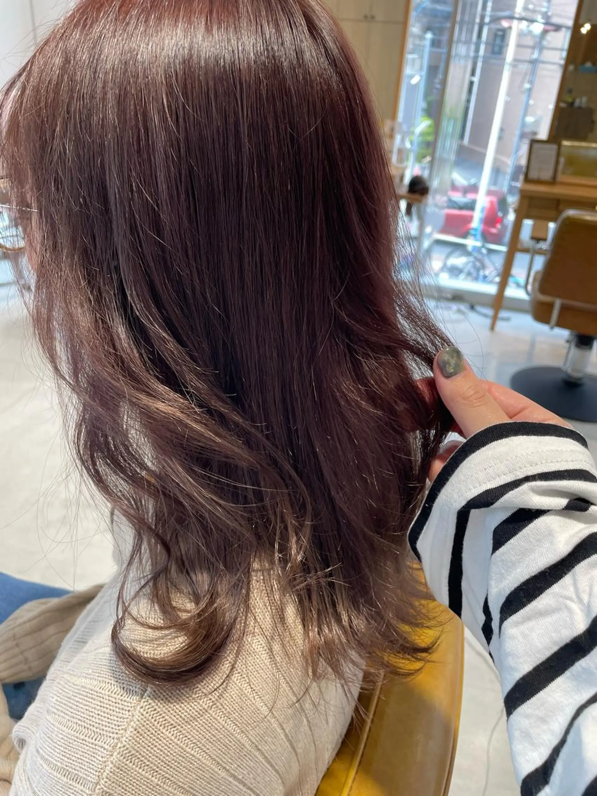 セミロング カラー ベージュカラー ピンクカラー ピンクベージュ カット ヘアカラー トリートメント ヘッドスパ noa ☪︎のヘアスタイル