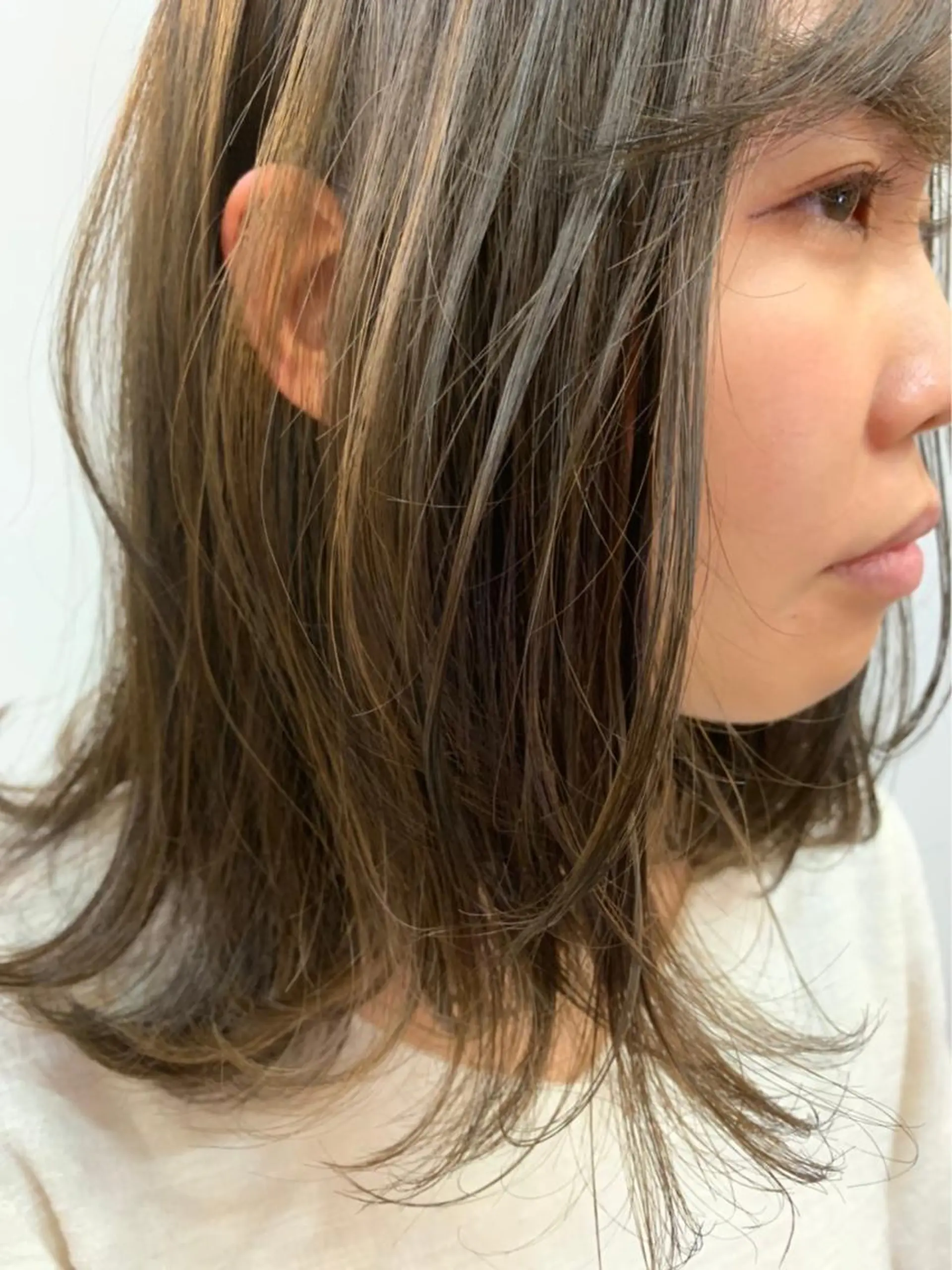 ミディアム ハイライト sea's所属・ヒラカホ/矢場町/ ブリーチ/似合わせのヘアスタイル