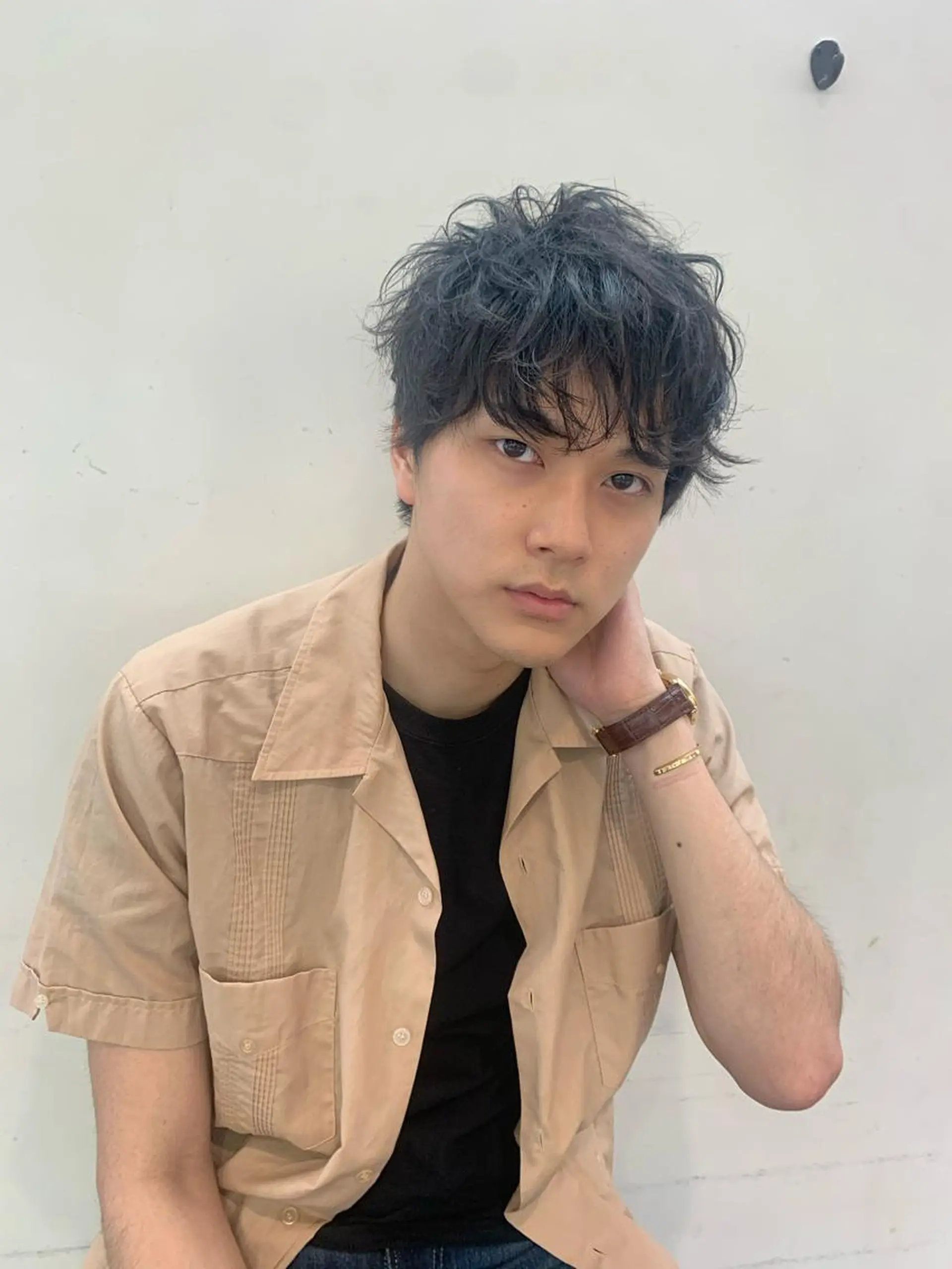 ショート パーマ メンズ マッシュ メンズパーマ くせ毛 ショートヘア ニュアンスパーマ Chill所属・三矢 ちなつのヘアスタイル