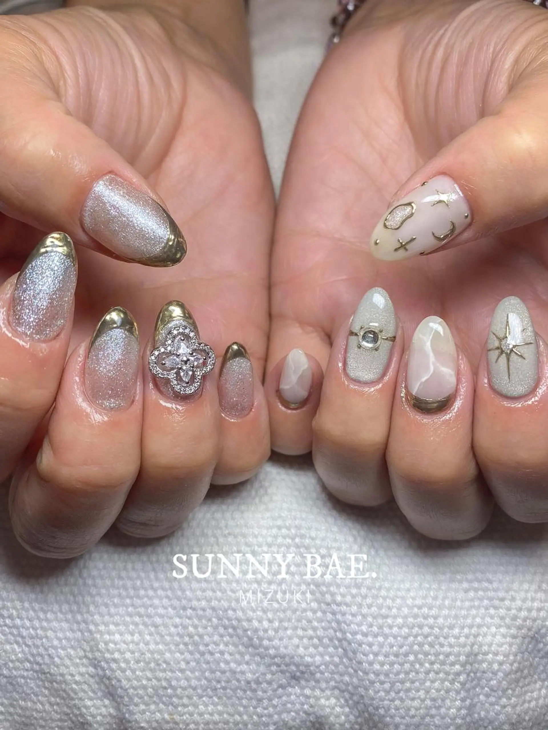 ネイル フレンチネイル 大理石ネイル(マーブル) ミラーネイル ニュアンスネイル ブライダルネイル SUNNY BAE. 🌼MIZUKIのネイルデザイン