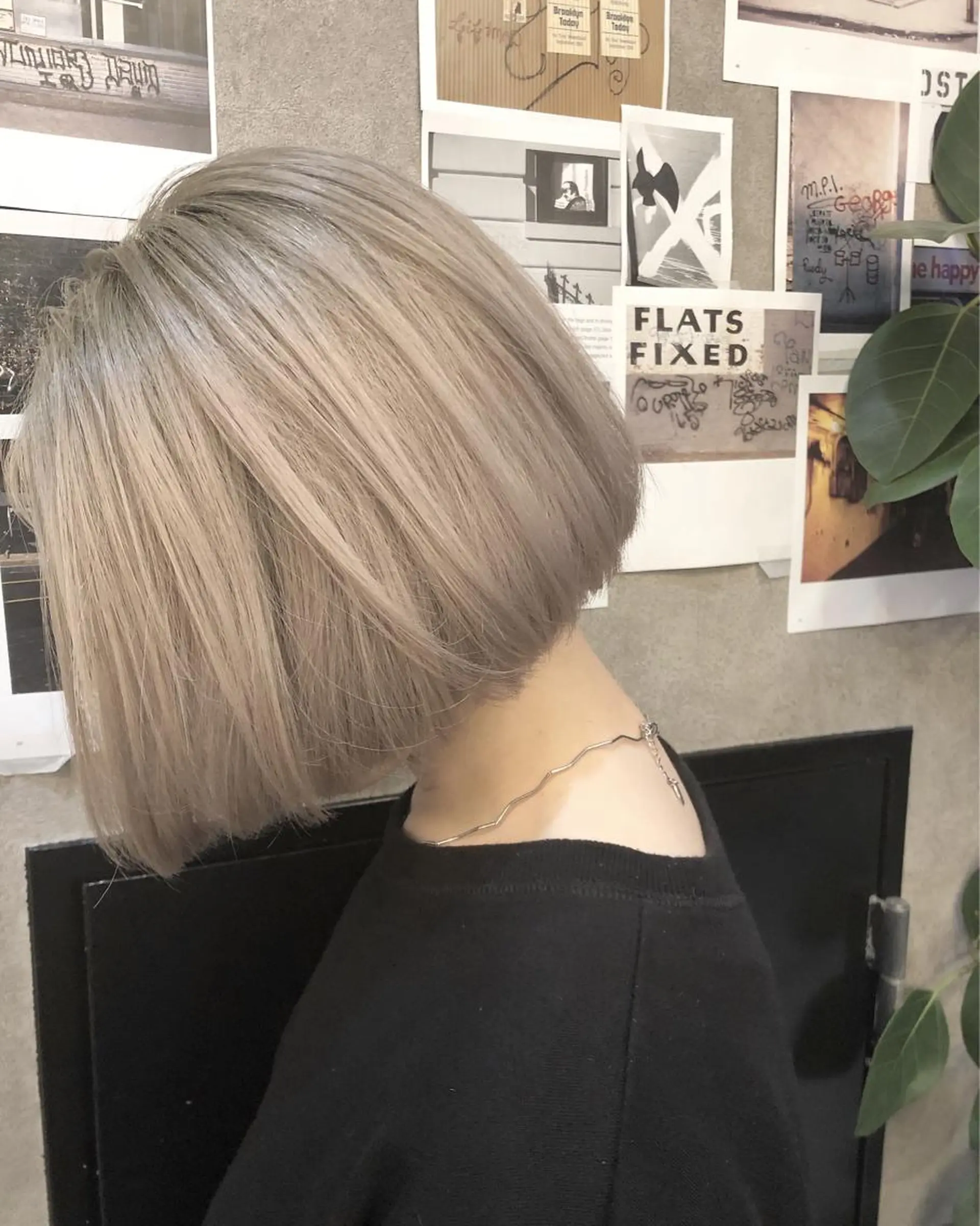 ショート カラー 顔周りレイヤー/韓国 ブリーチminamiのヘアスタイル