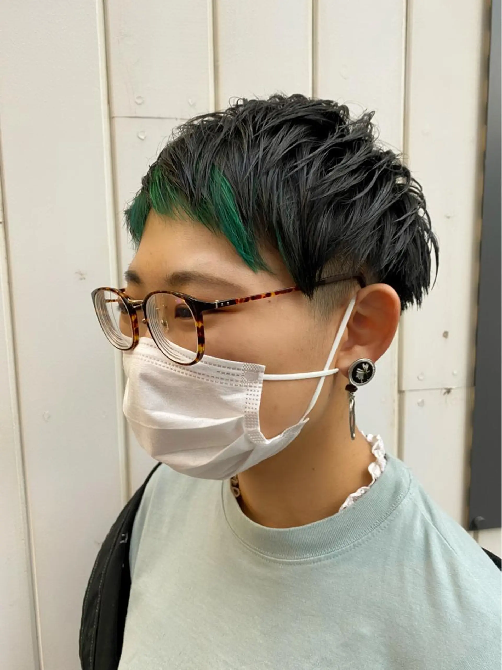 ショート カラー 井上 舞のヘアスタイル