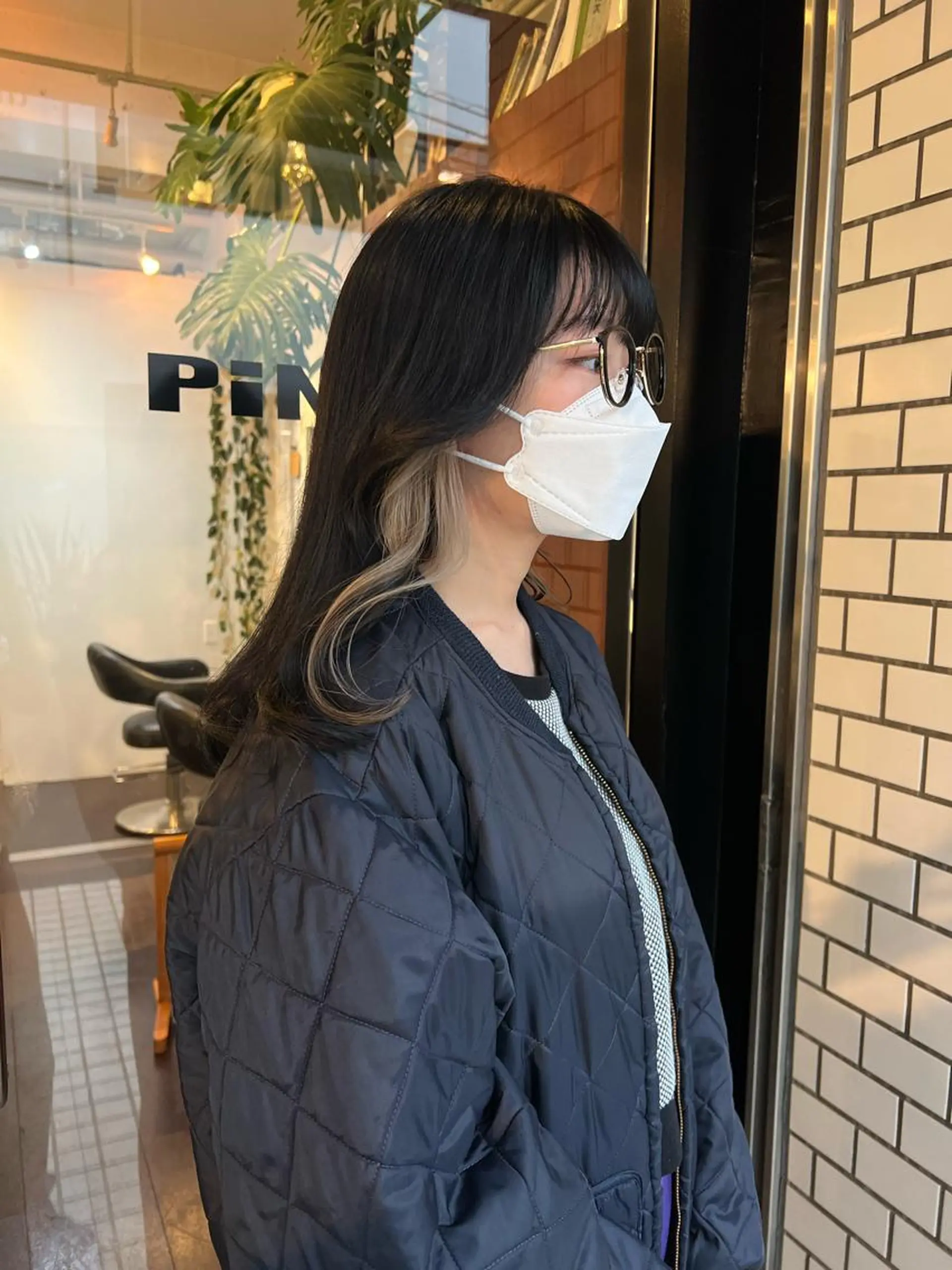 セミロング カラー ベージュカラー インナーカラー ホワイトベージュ 柔らかブラウン/顔周 りレイヤー♡ユウシのヘアスタイル