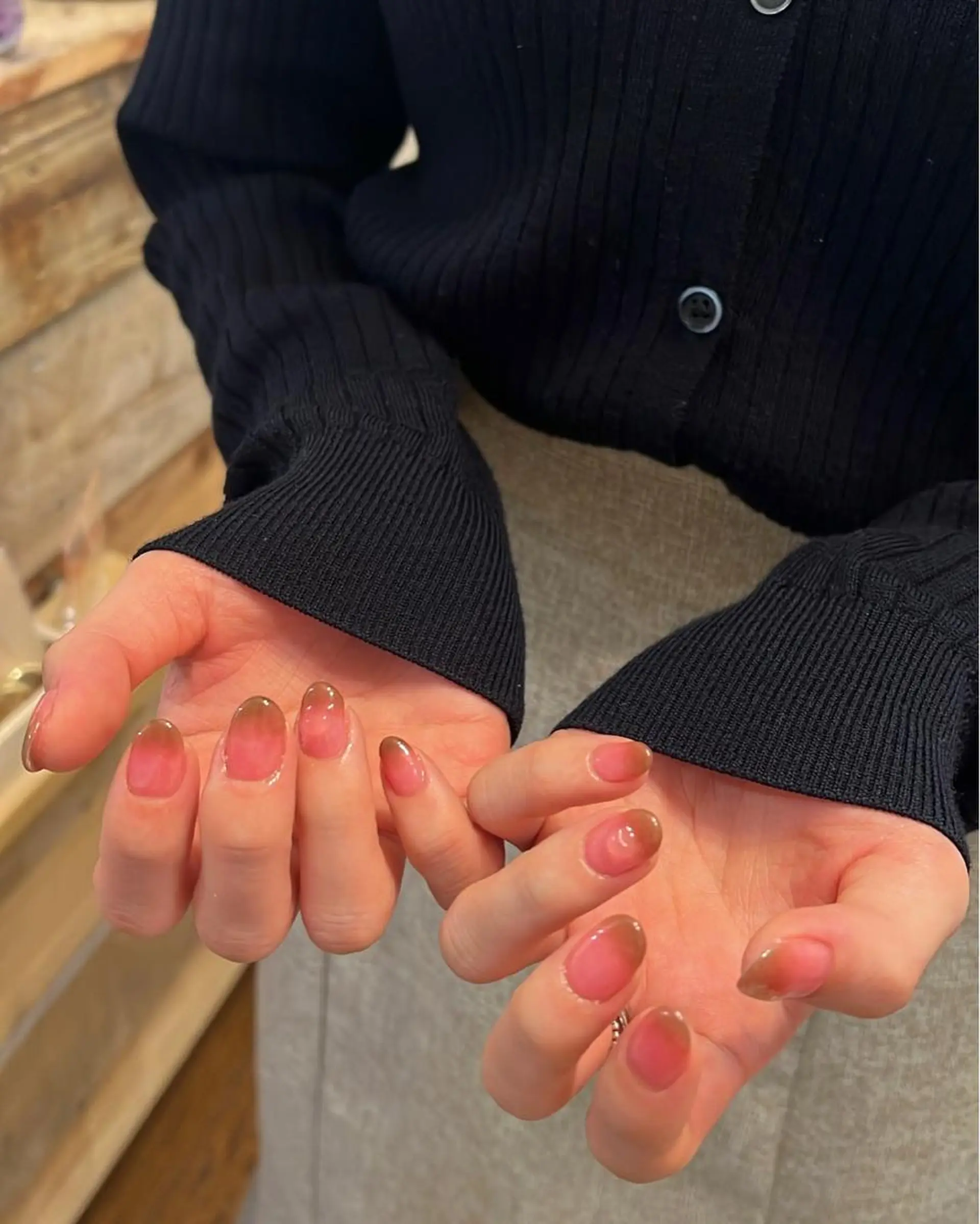 ネイル ハンドネイル フットネイル ハンドケア Nes.Nail所属・Miyagi Asamiのネイルデザイン