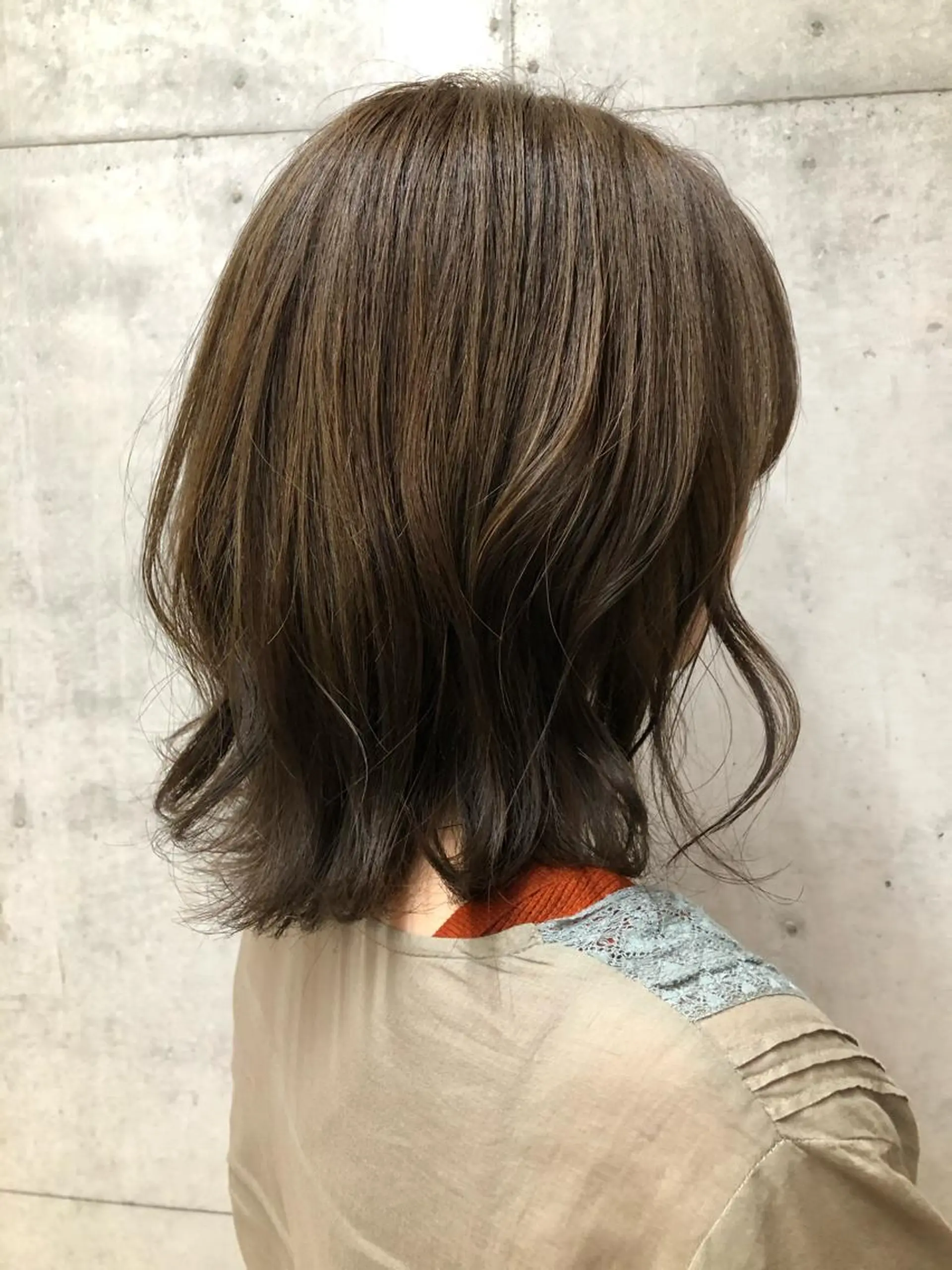 ミディアム 女性に人気♪ はやしほのかのヘアスタイル