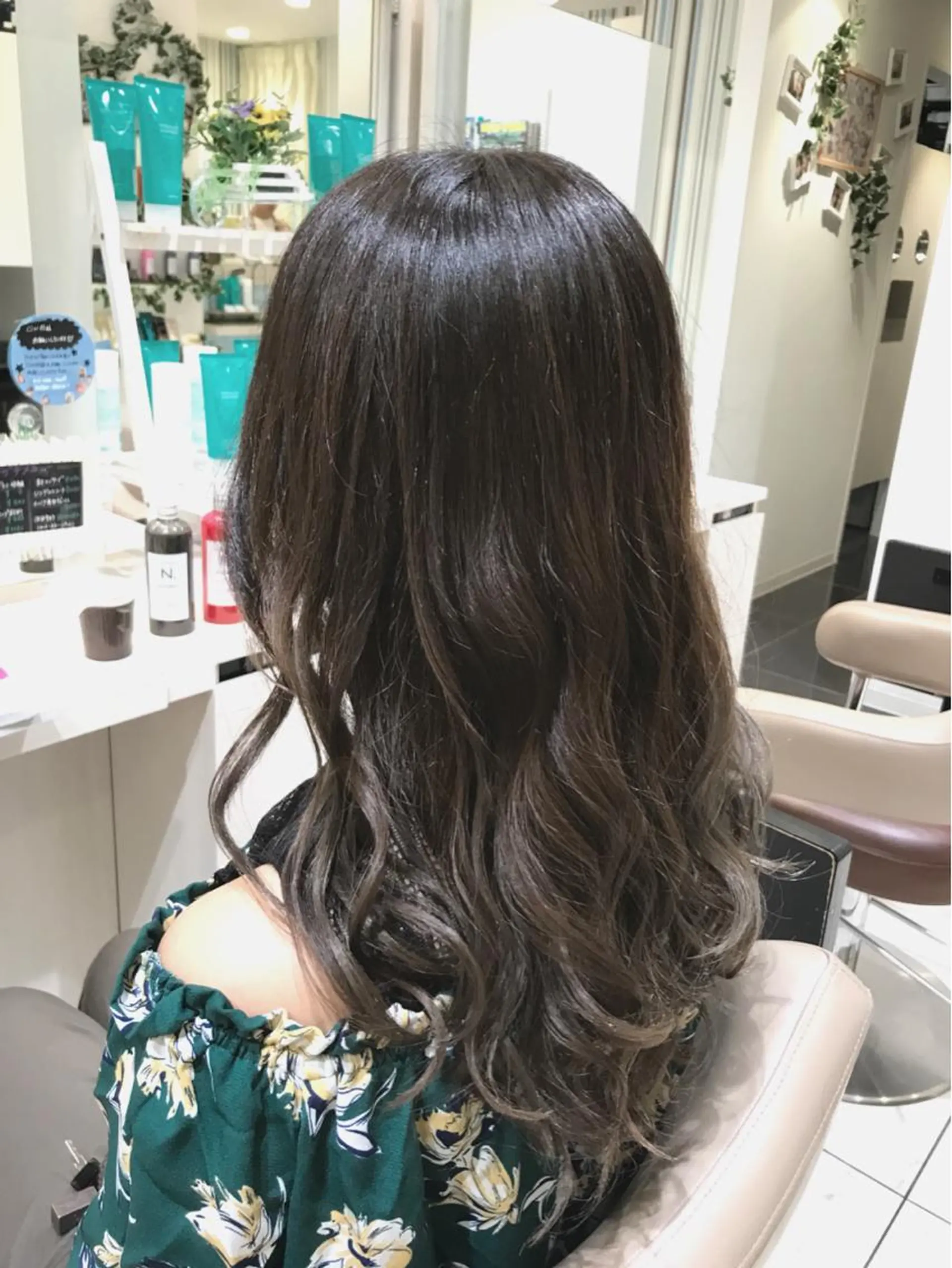 ミディアム カラー ブリーチ ブルーカラー ブルージュ ケアブリーチ 透明感カラー 山崎俊輔/髪質改善 /バレイヤージュのヘアスタイル