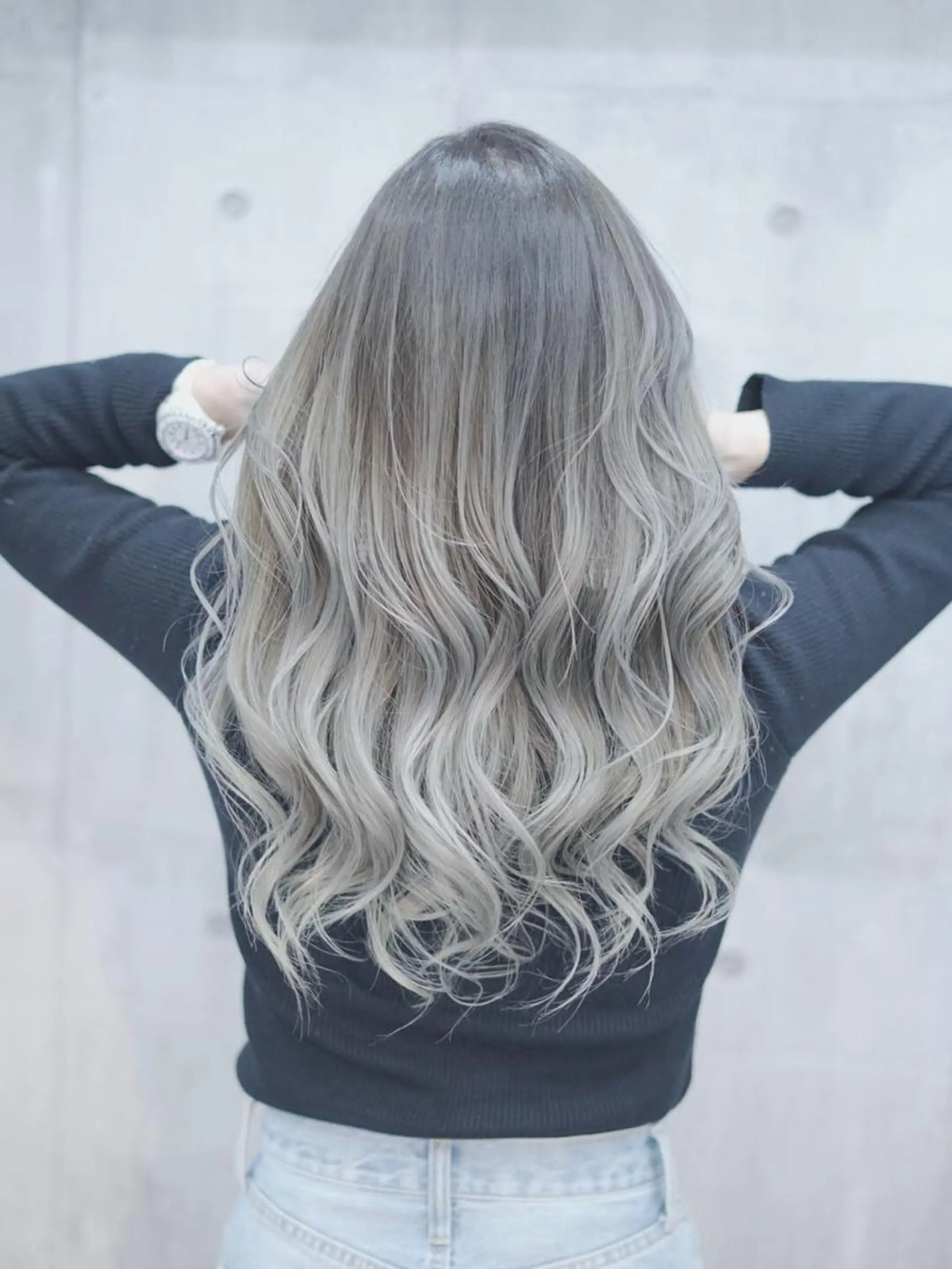 ロング カラー グラデーションカラー ヘアカラー トリートメント ヤナ マネージャーのヘアスタイル