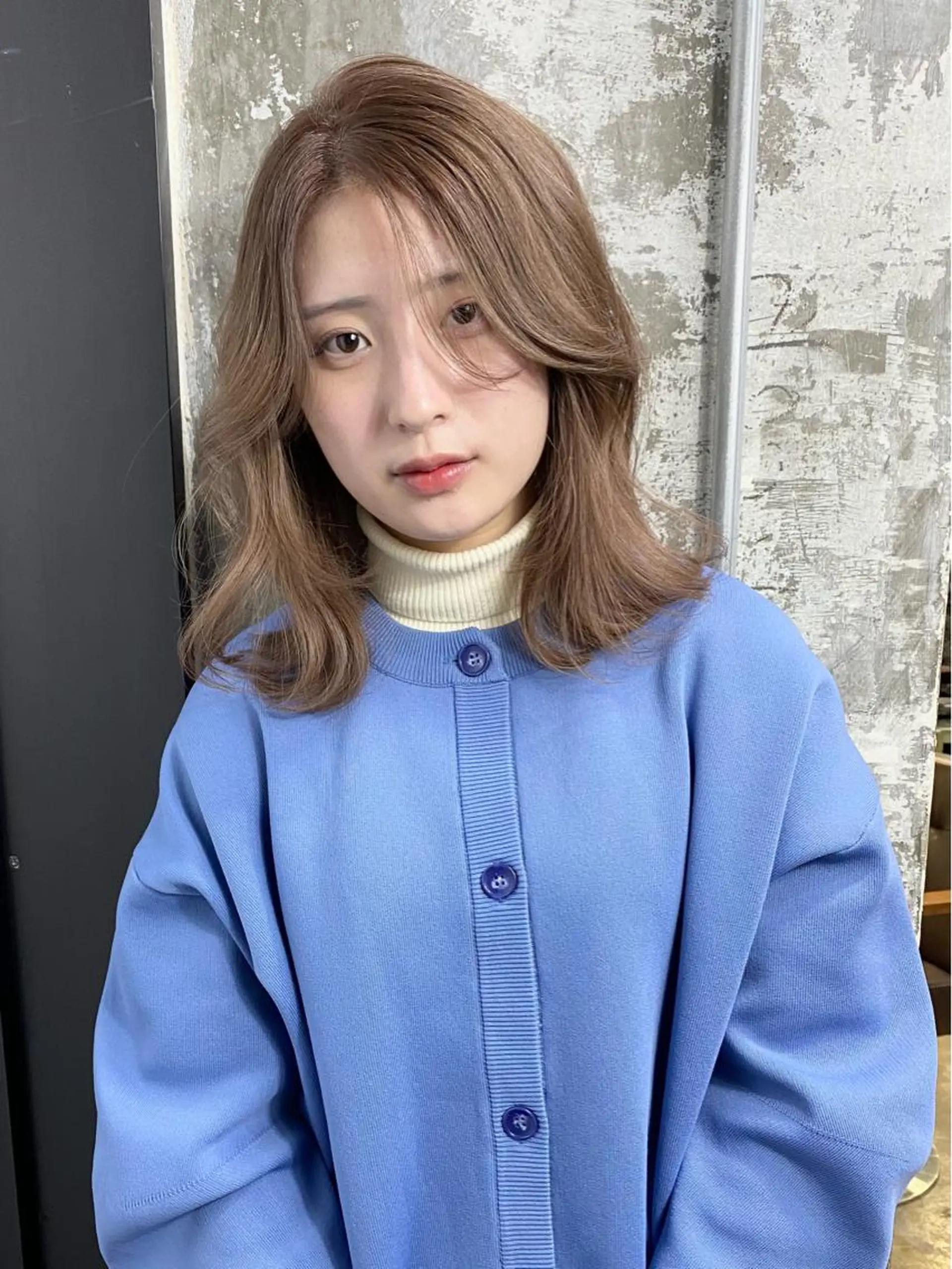 セミロング カラー ベージュカラー ブリーチ ブロンド ブロンドベージュ ハイトーンカラー カット ヘアカラー Piaコータロー ハイトーン&‪ボブのヘアスタイル