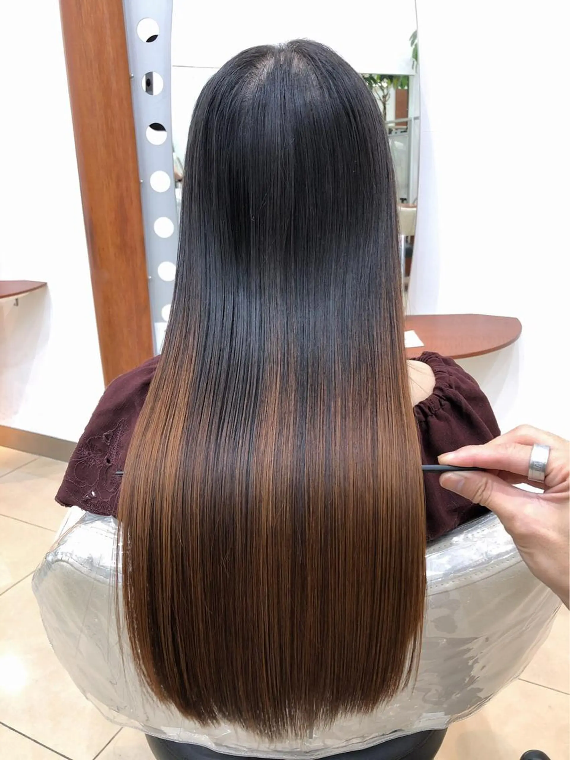 ロング 髪質改善 縮毛矯正 トリートメント 酸熱トリートメント カット パーマ 縮毛矯正 トリートメント コテ巻き風パーマ/ 髪質改善/河島恭平のヘアスタイル