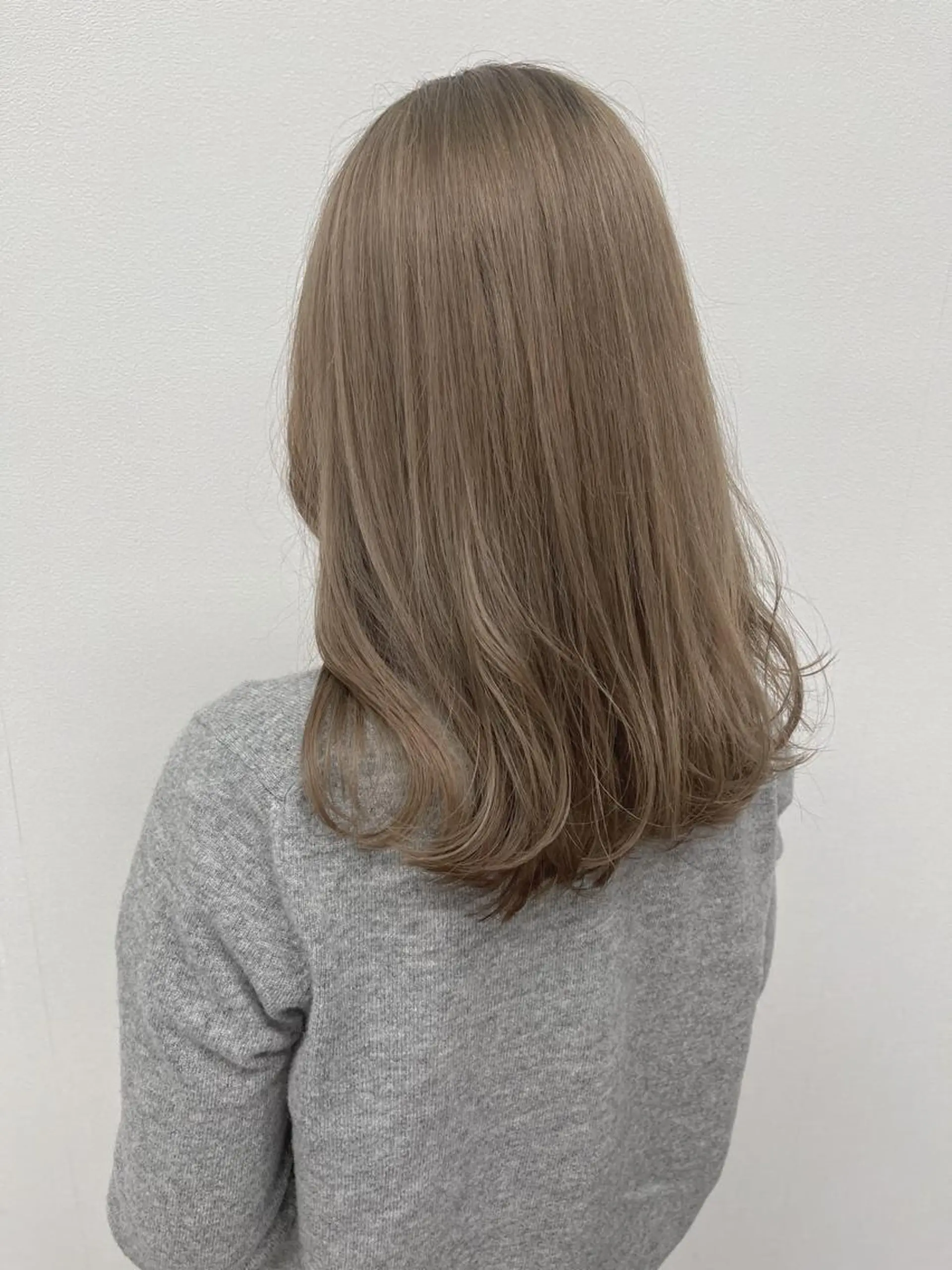 セミロング カット ヘアカラー トリートメント シンタニナオト /梅田茶屋町のヘアスタイル