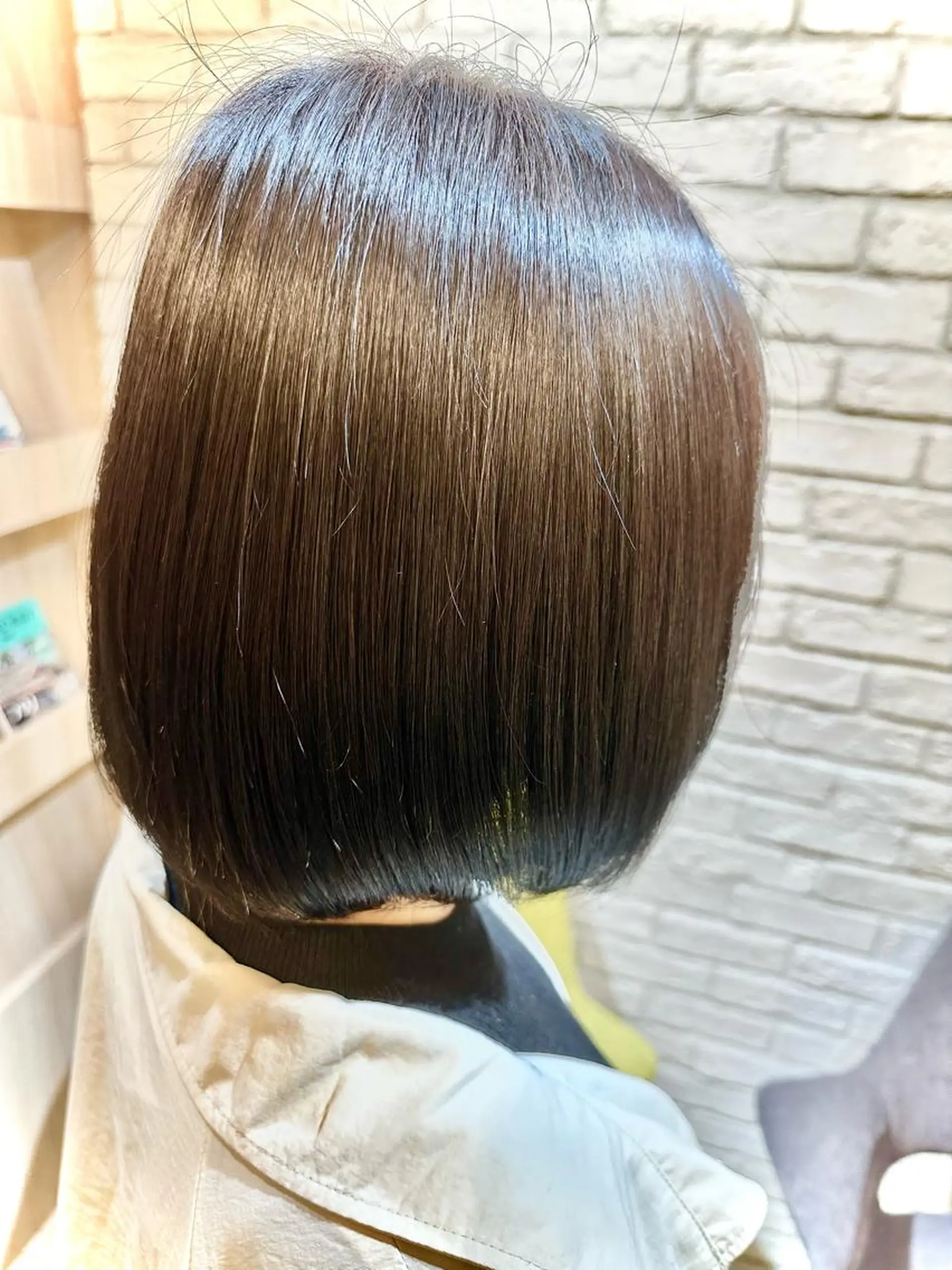 ショート カラー 透明感カラー トリートメント 🐖 やぶたはるや🐖のヘアスタイル