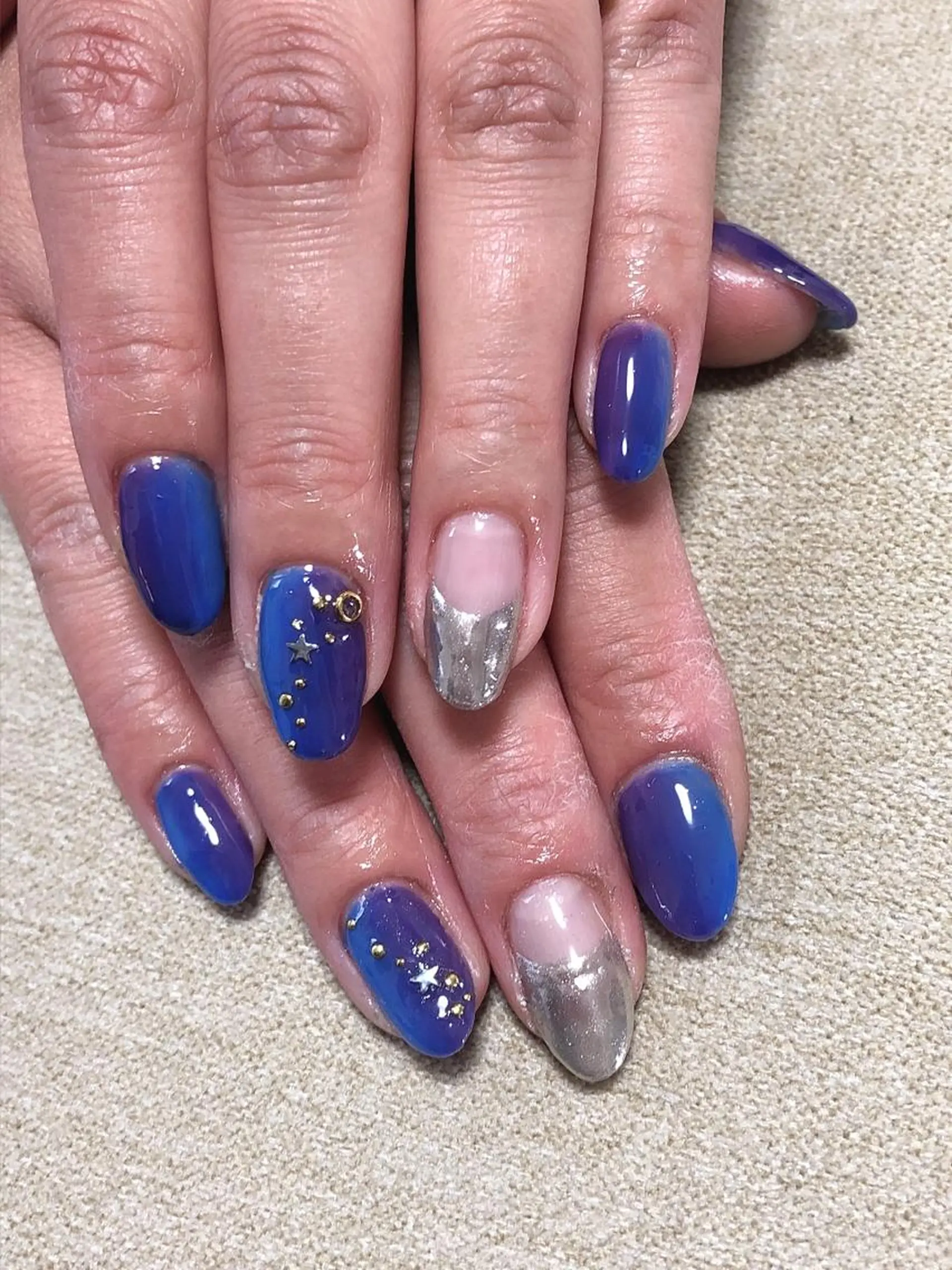 ネイル ブルー グラデーション ハンドネイル chama所属・大和田 美貴のネイルデザイン