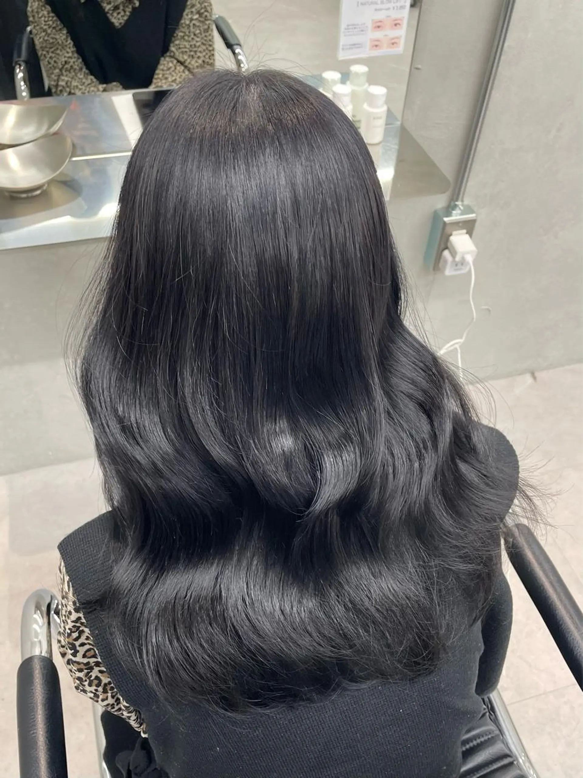 ロング カラー IO イオリのヘアスタイル