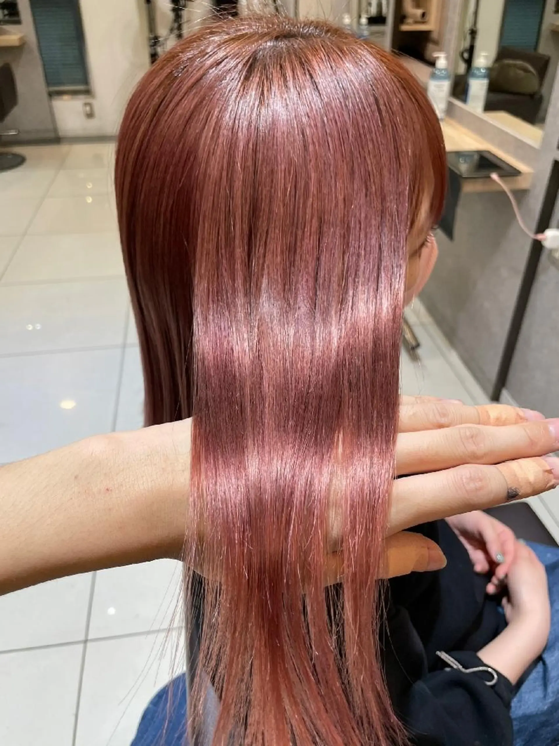 カラー ミディアム F.hair salon所属・ハイトーン×髪質改善 🌈しゅんだい🌈のヘアスタイル